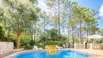 Modern ingerichte villa net buiten het gezellige Lloret de Mar!