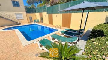 Perfecte vakantievilla met grote tuin en je eigen privé zwembad ideaal voor groepen vrienden!