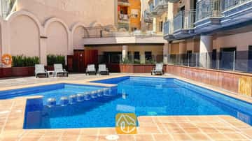 Modern appartement met balkon en gemeenschappelijk zwembad in het centrum van Lloret!