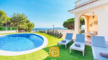 Nieuw! Villa Ibiza - geniet van het mooiste uitzicht over Lloret de Mar en de Middellandse Zee.