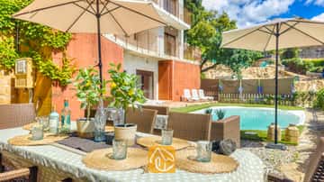 Ferienvilla mit privatem Pool und Meerblick!