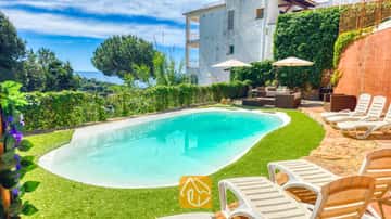 Ferienvilla mit privatem Pool und Meerblick!