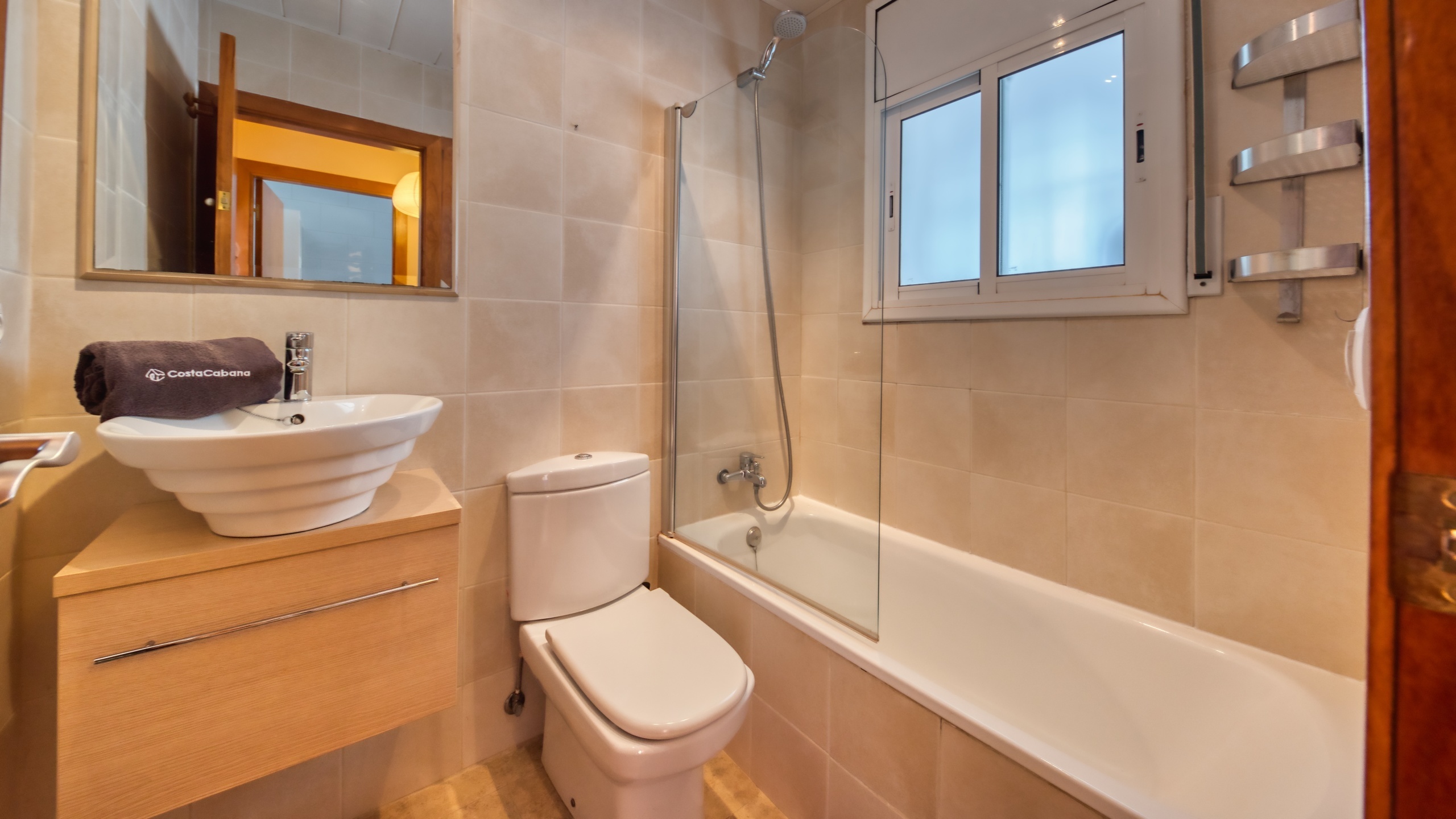 Holiday villas Costa Brava Spain - Villa Sofia - Bathroom