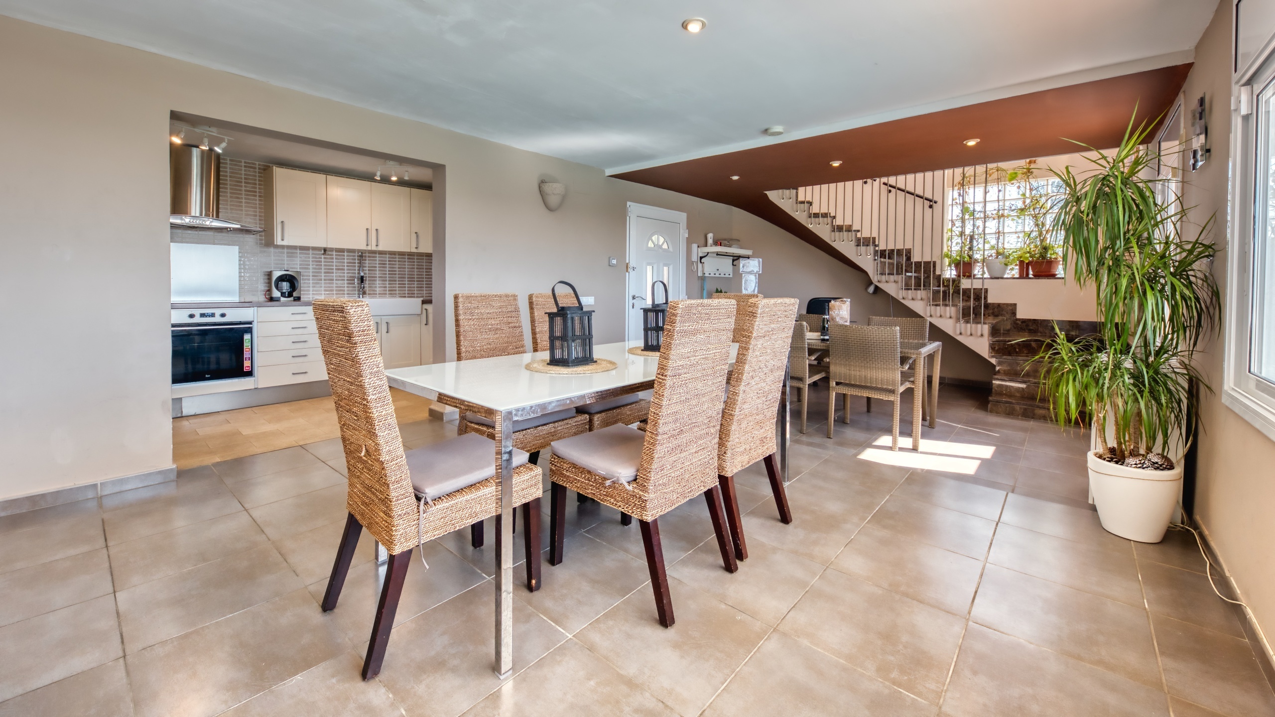 Holiday villas Costa Brava Spain - Villa Sofia - Dining area