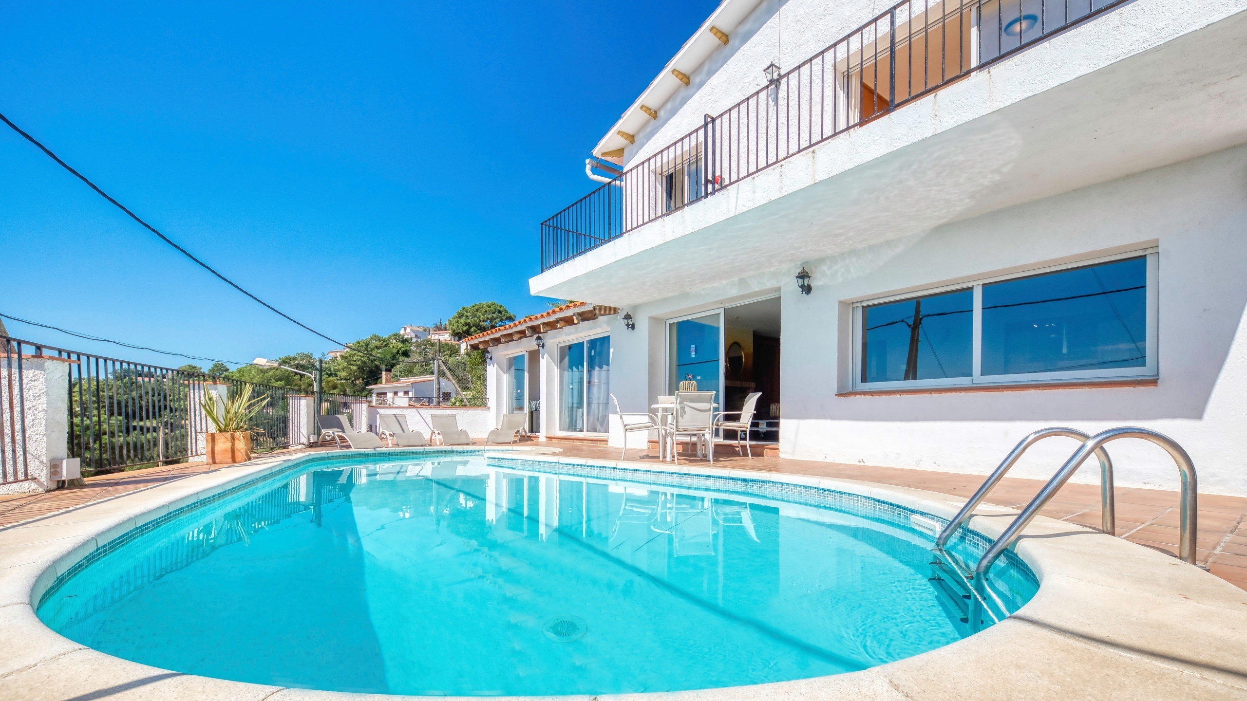 Vakantievilla's Costa Brava Spanje - Villa Sofia - Zwembad