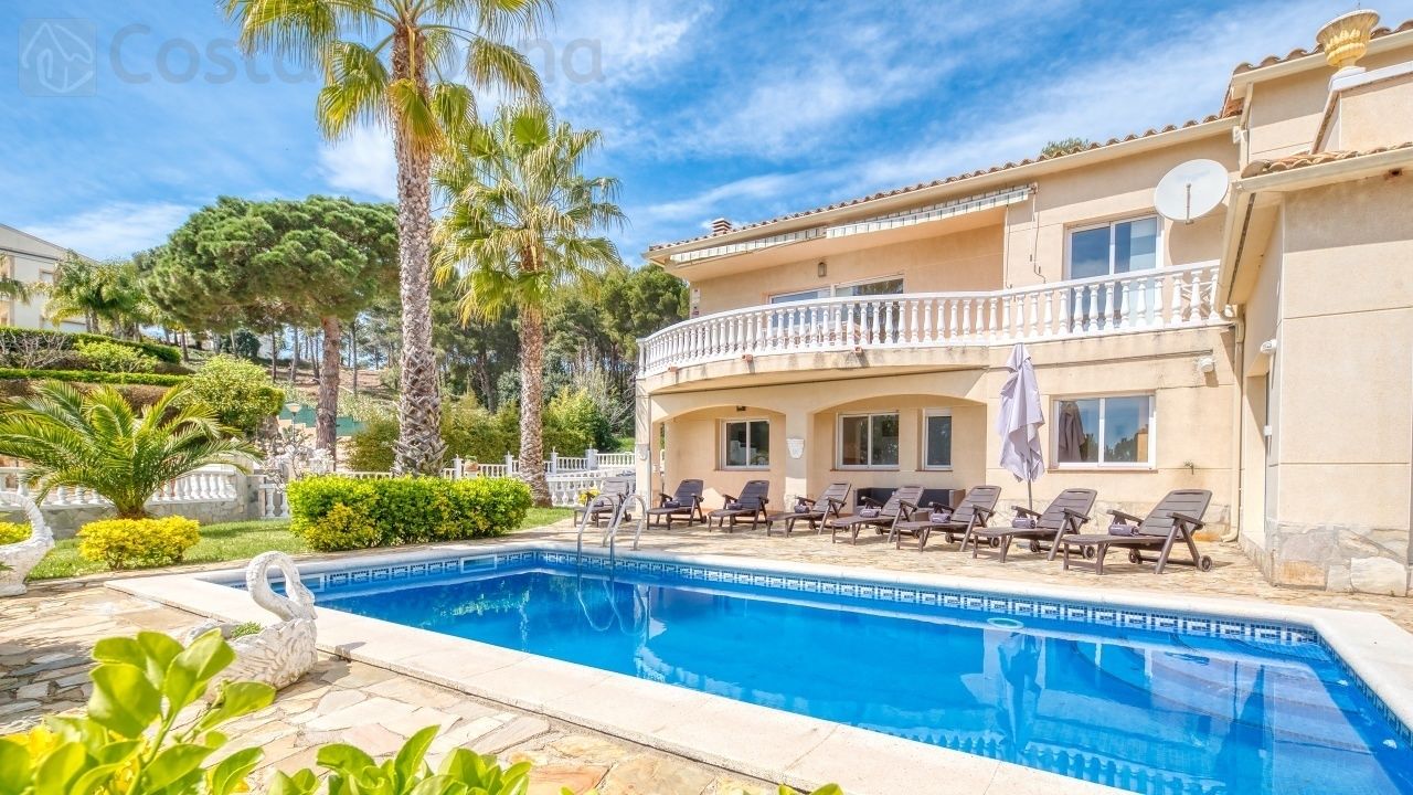 Holiday villas - Costa Brava - Spain - Villa Estrella - Swimming pool