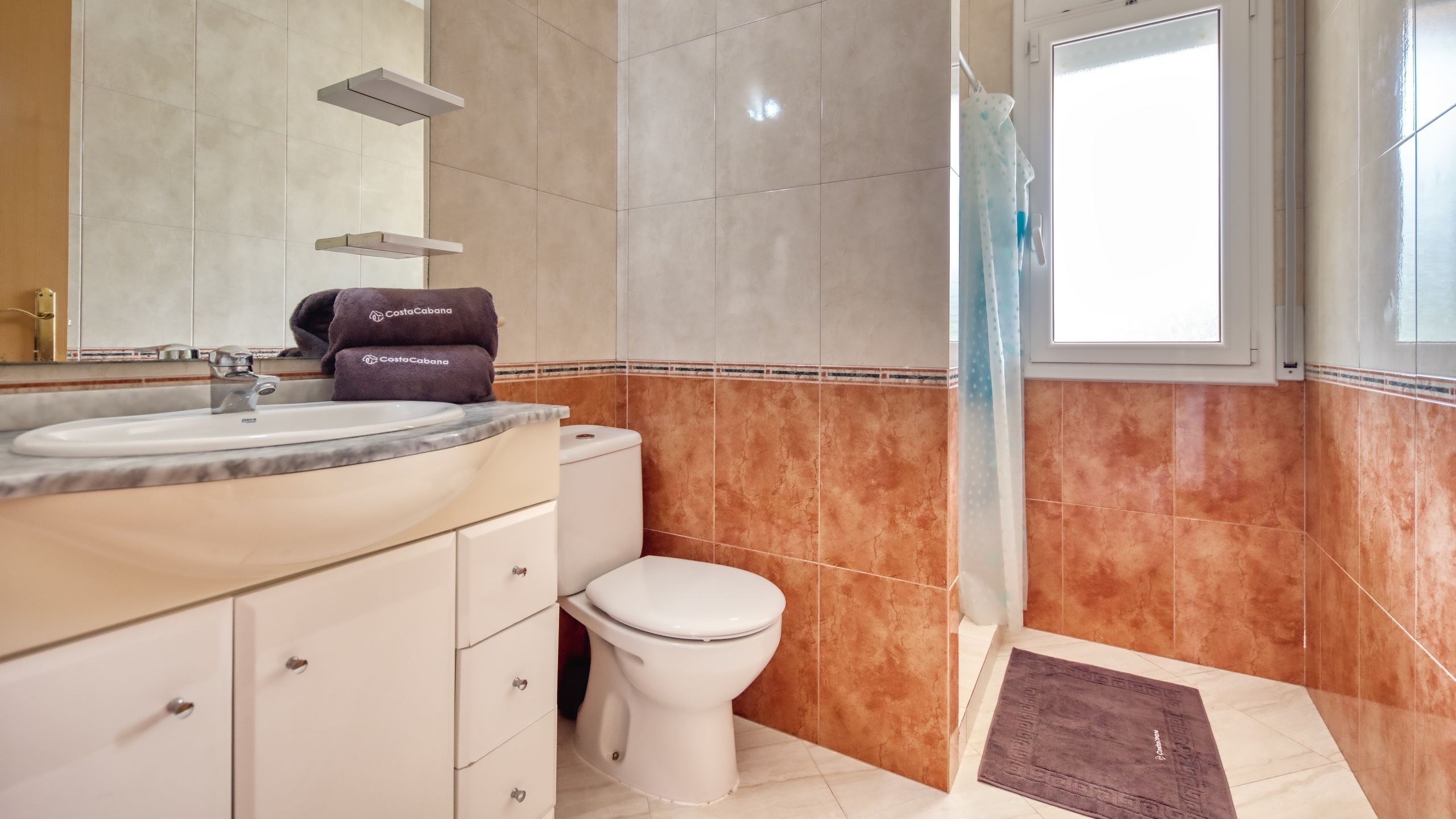 Holiday villas Costa Brava Spain - Villa Estrella - Bathroom
