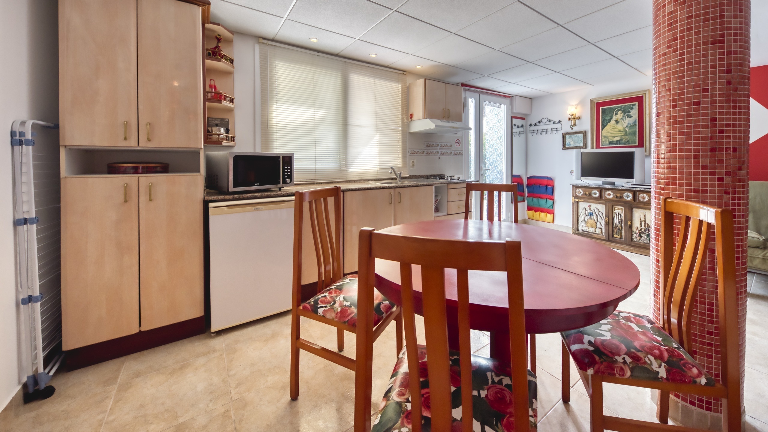Holiday villas Costa Brava Spain - Villa Geolouk - Dining area