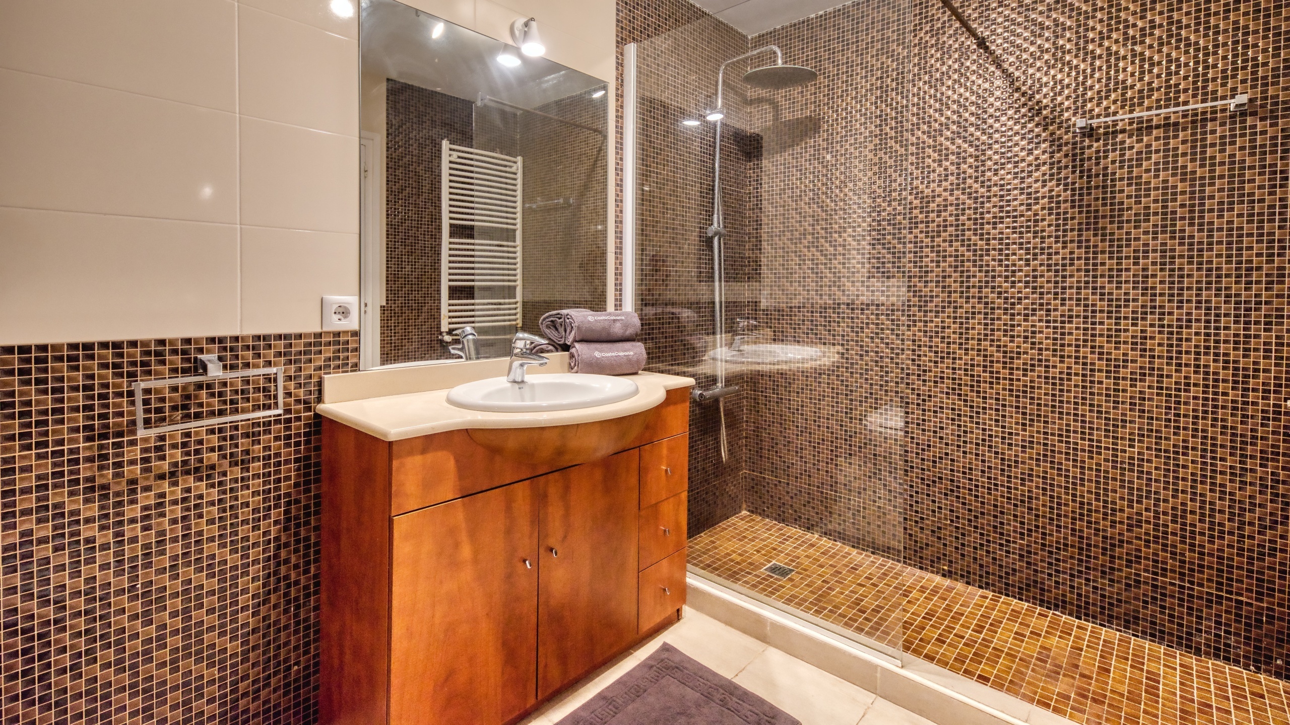 Holiday villas Costa Brava Spain - Villa Jaruco - Bathroom