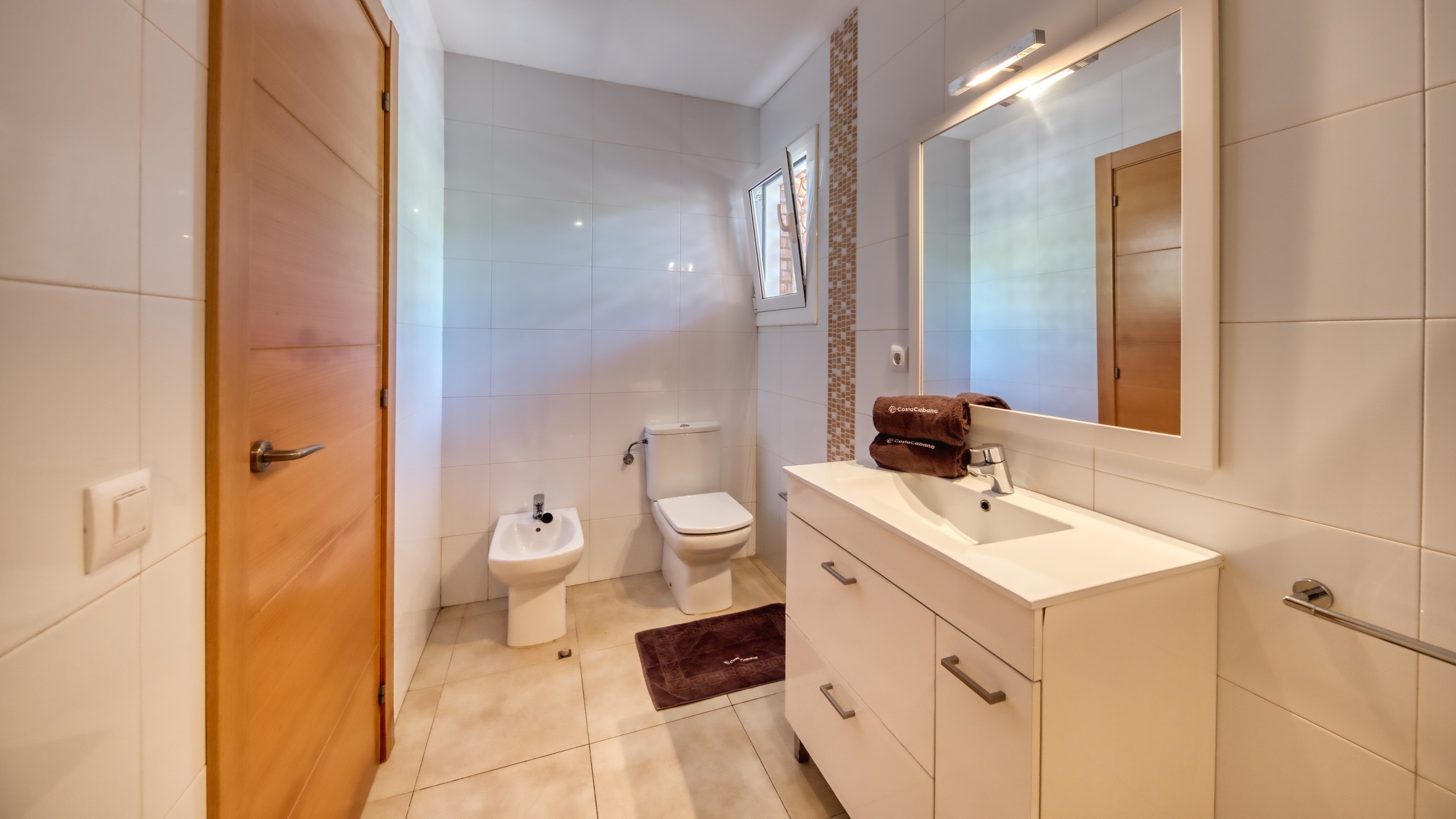Holiday villas Costa Brava Spain - Villa Lloret - Bathroom