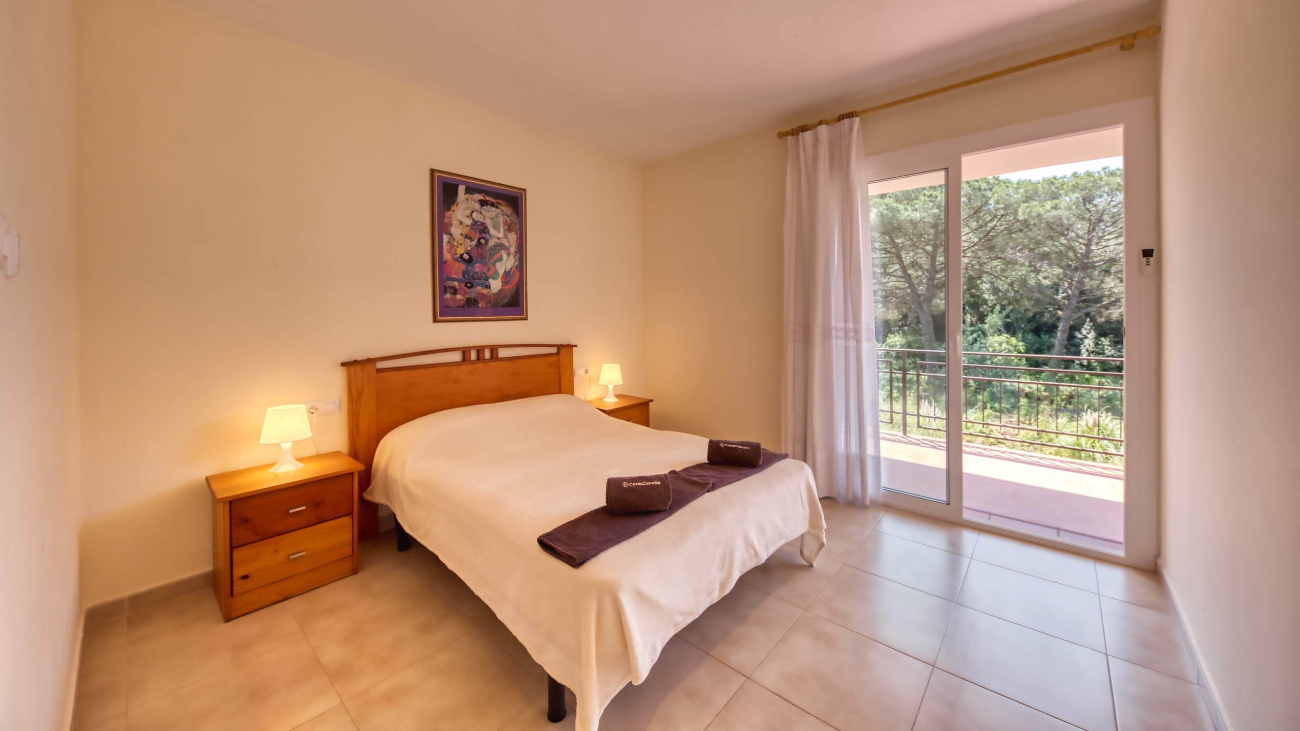 Holiday villas Costa Brava Spain - Villa Lloret - Master bedroom