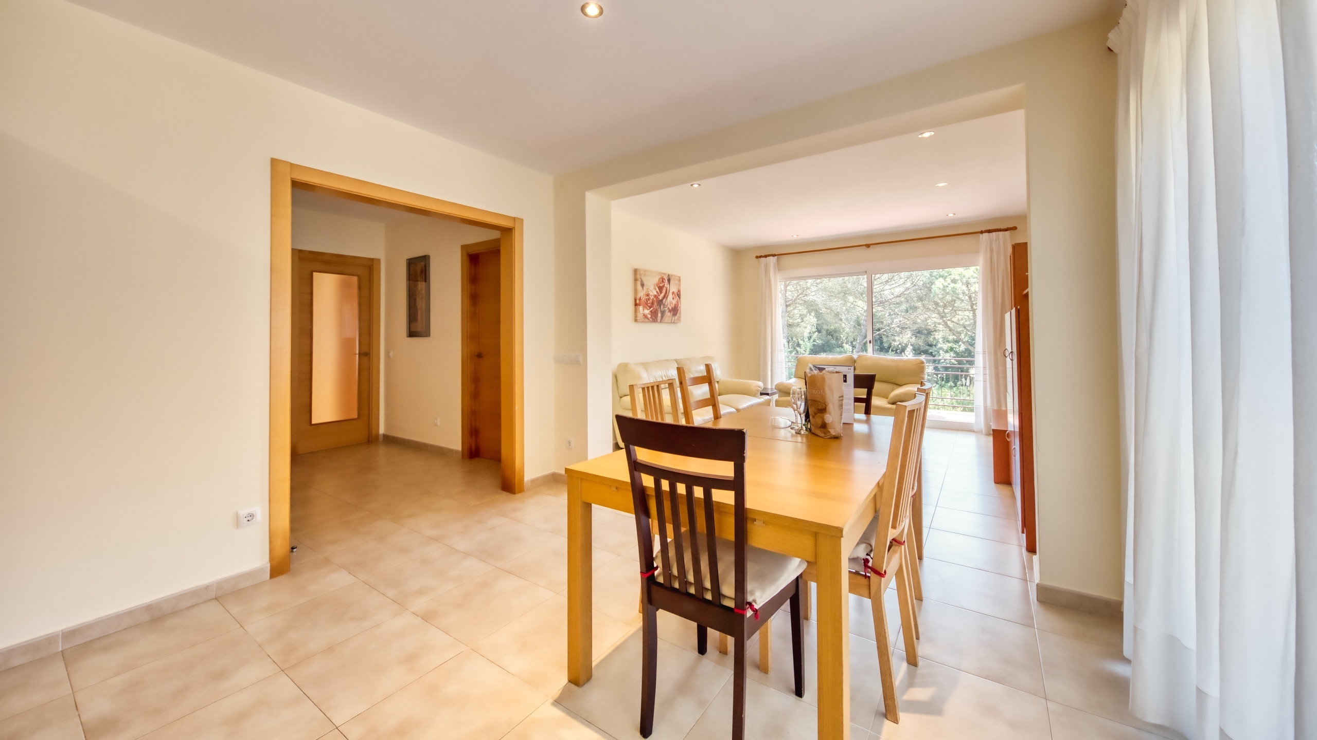 Holiday villas Costa Brava Spain - Villa Lloret - Dining area