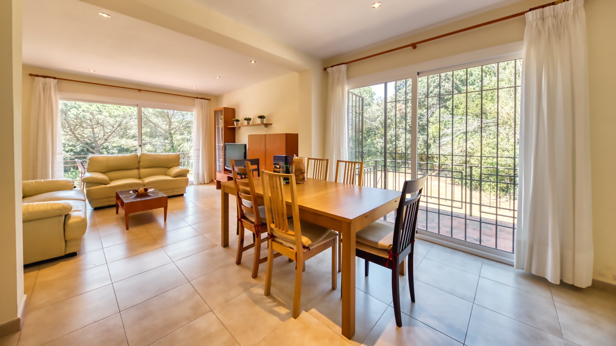 Holiday villas Costa Brava Spain - Villa Lloret - Living room