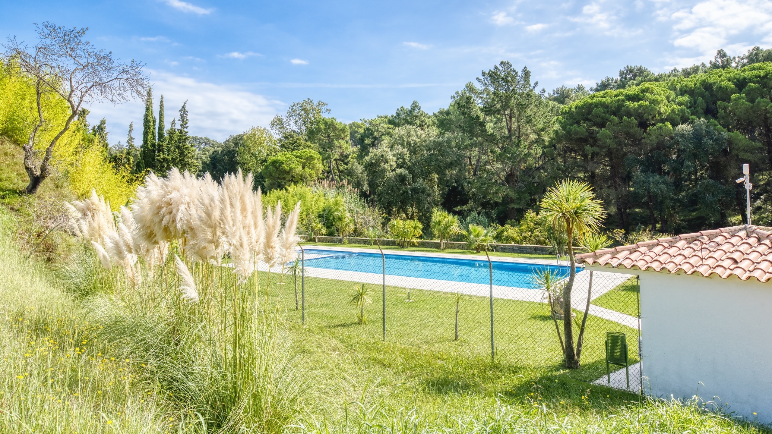 Holiday villas Costa Brava Spain - Villa Lloret - Communal pool