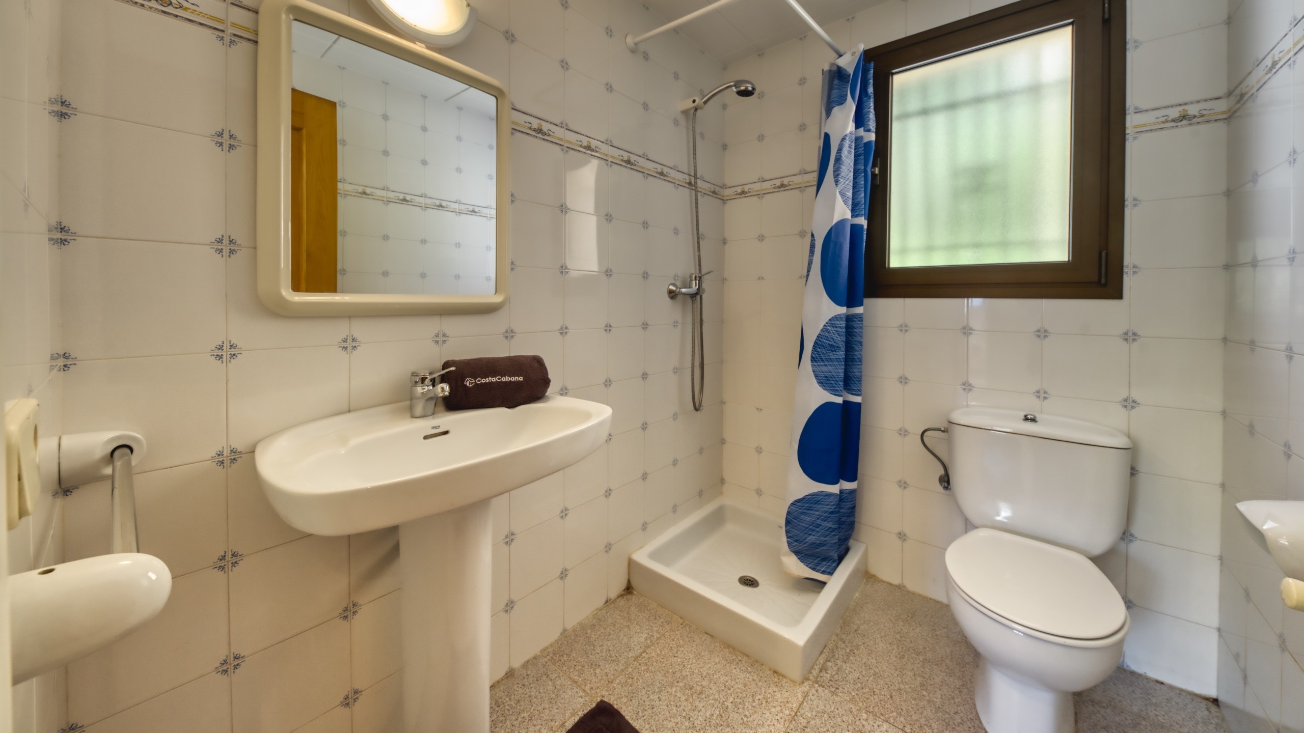 Holiday villas Costa Brava Spain - Villa Paris - Bathroom