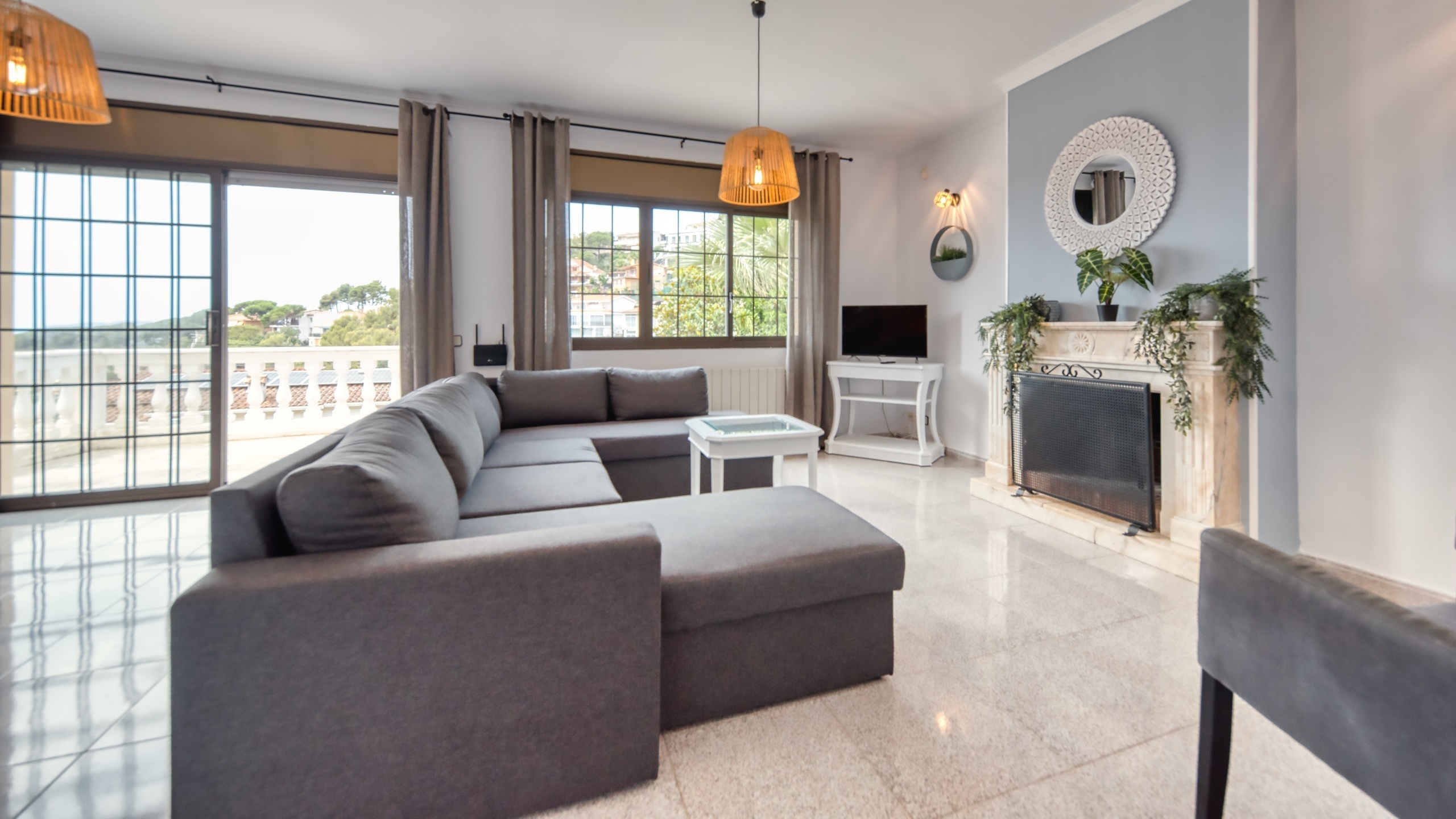Holiday villas Costa Brava Spain - Villa Paris - Living area
