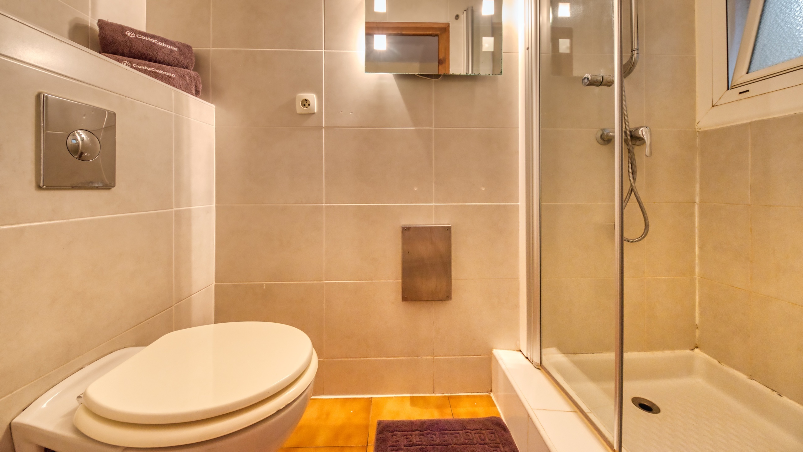 Holiday villas Costa Brava Spain - Villa Santa Maria - Bathroom
