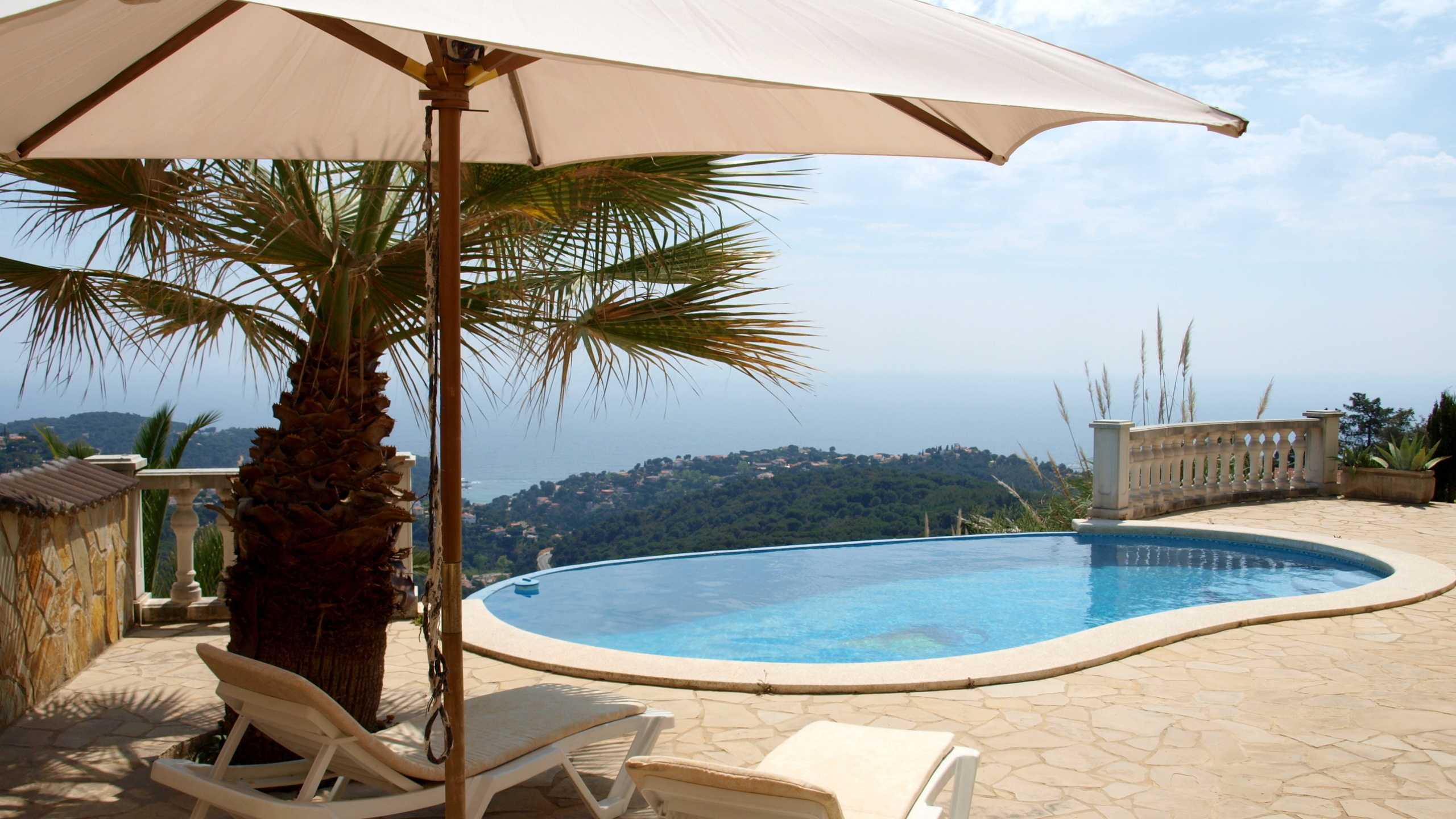 Holiday villas Costa Brava Spain - Villa Sunrise (old) - Swimming pool