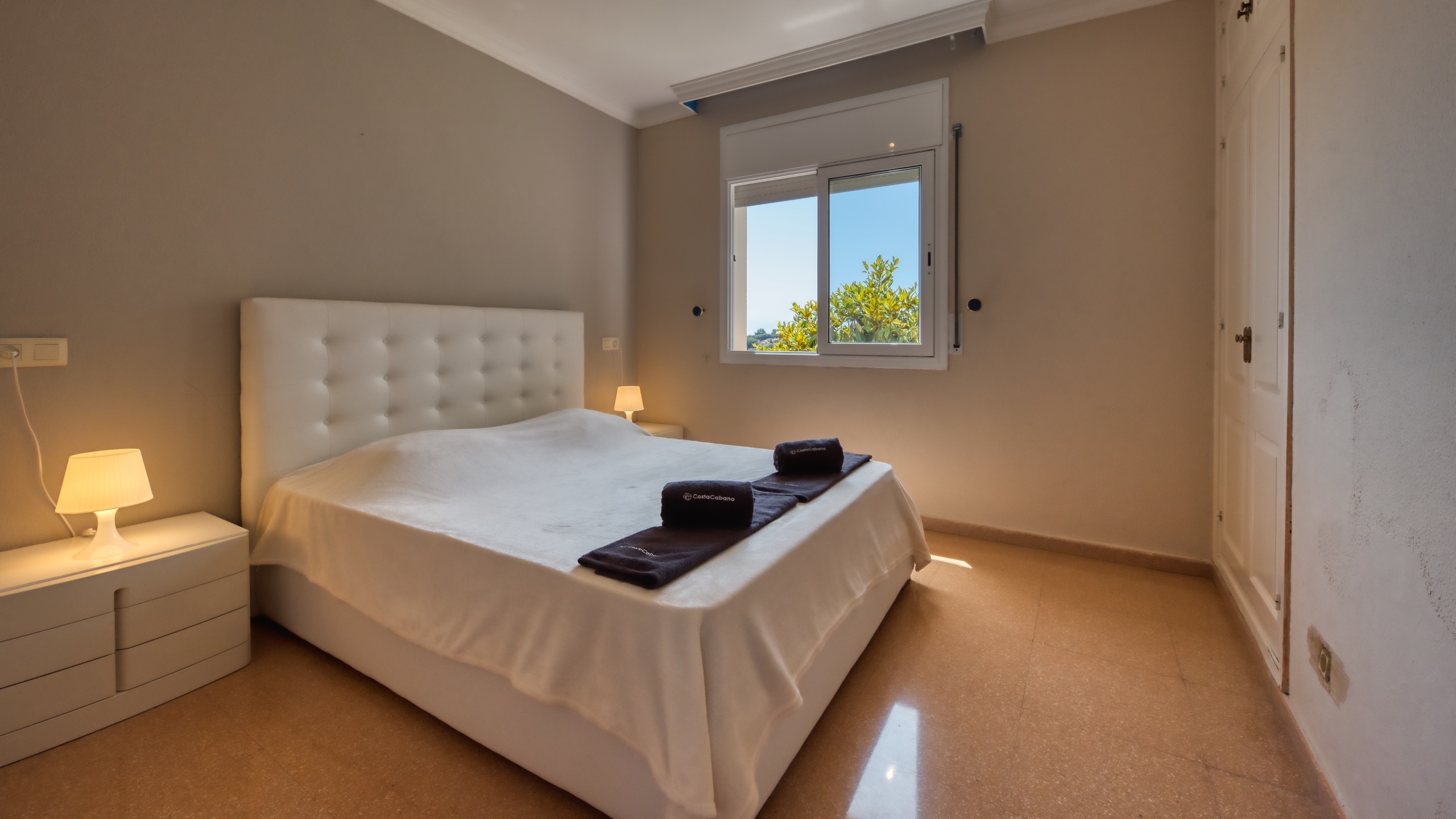 Holiday villas Costa Brava Spain - Villa Valentina - Bedroom