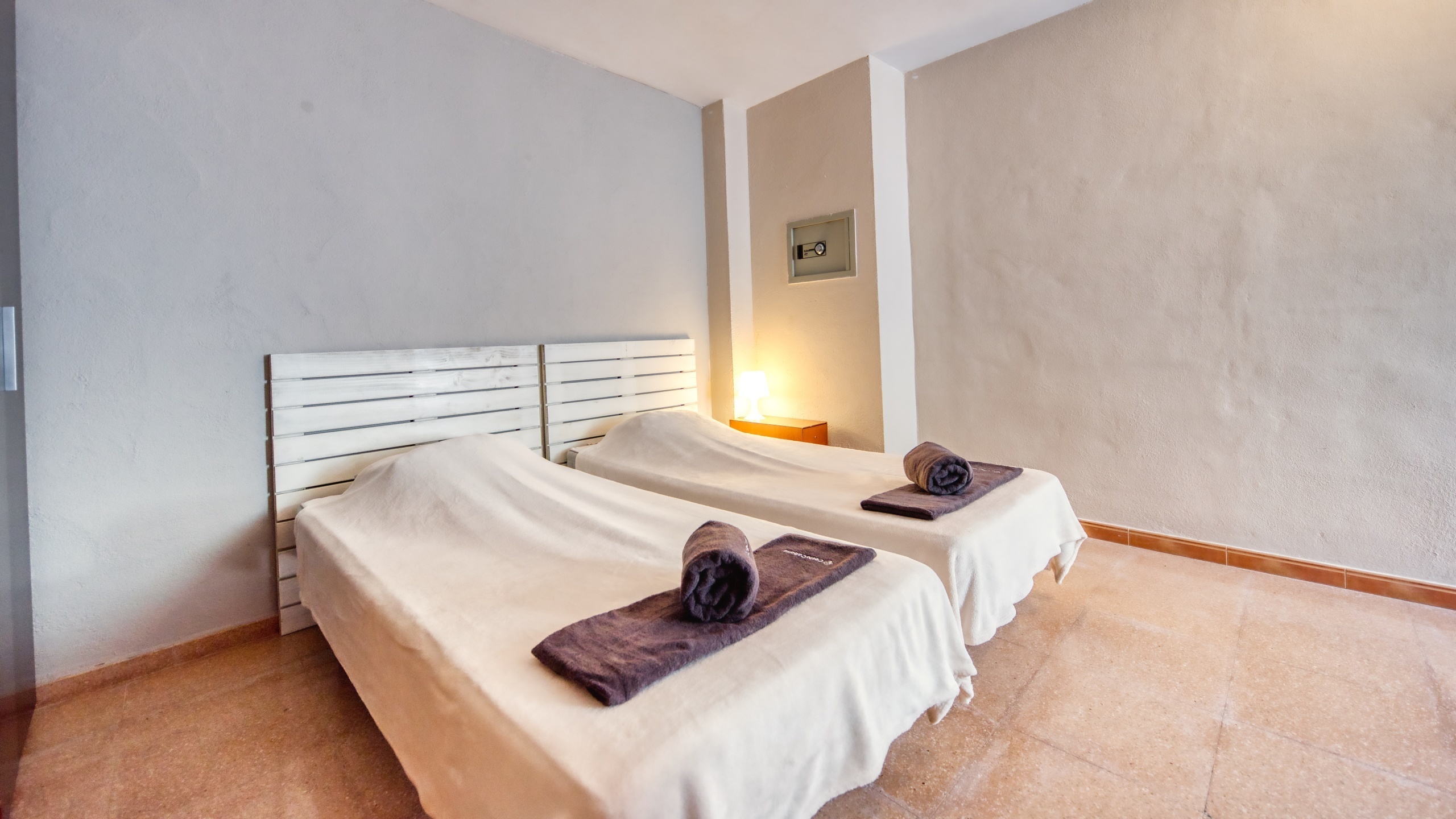 Holiday villas Costa Brava Spain - Villa Valentina - Bedroom