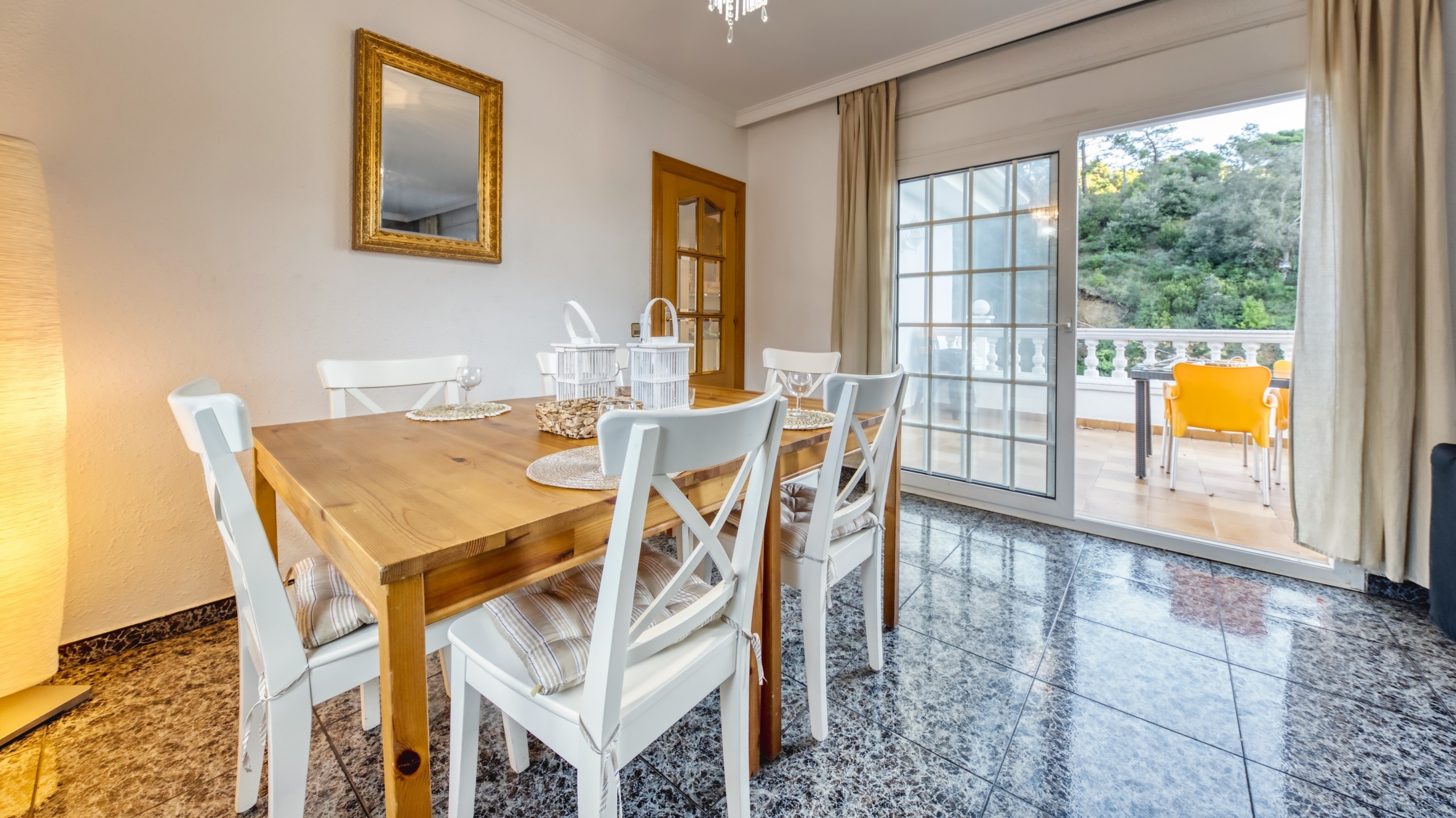 Holiday villas Costa Brava Spain - Villa Rosa - Dining area