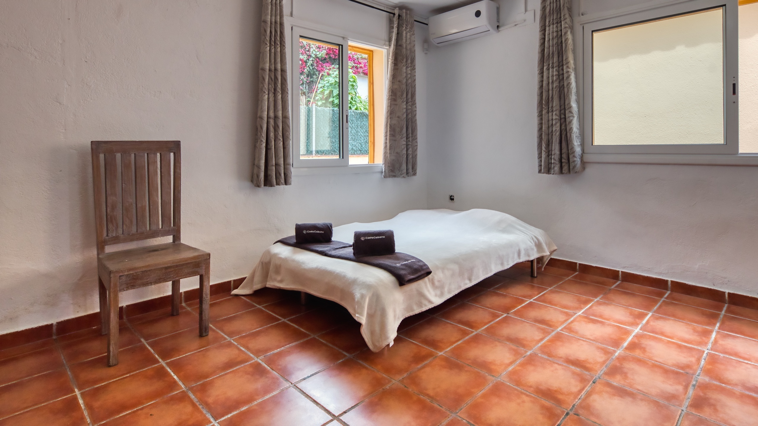 Holiday villas Costa Brava Spain - Villa Sarai - Bedroom