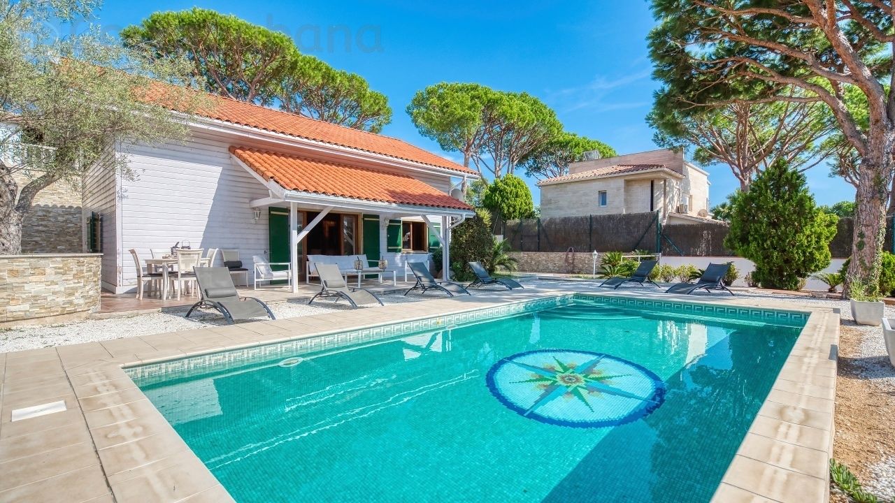 Holiday villas - Costa Brava - Spain - Villa PrimaDonna - Swimming pool