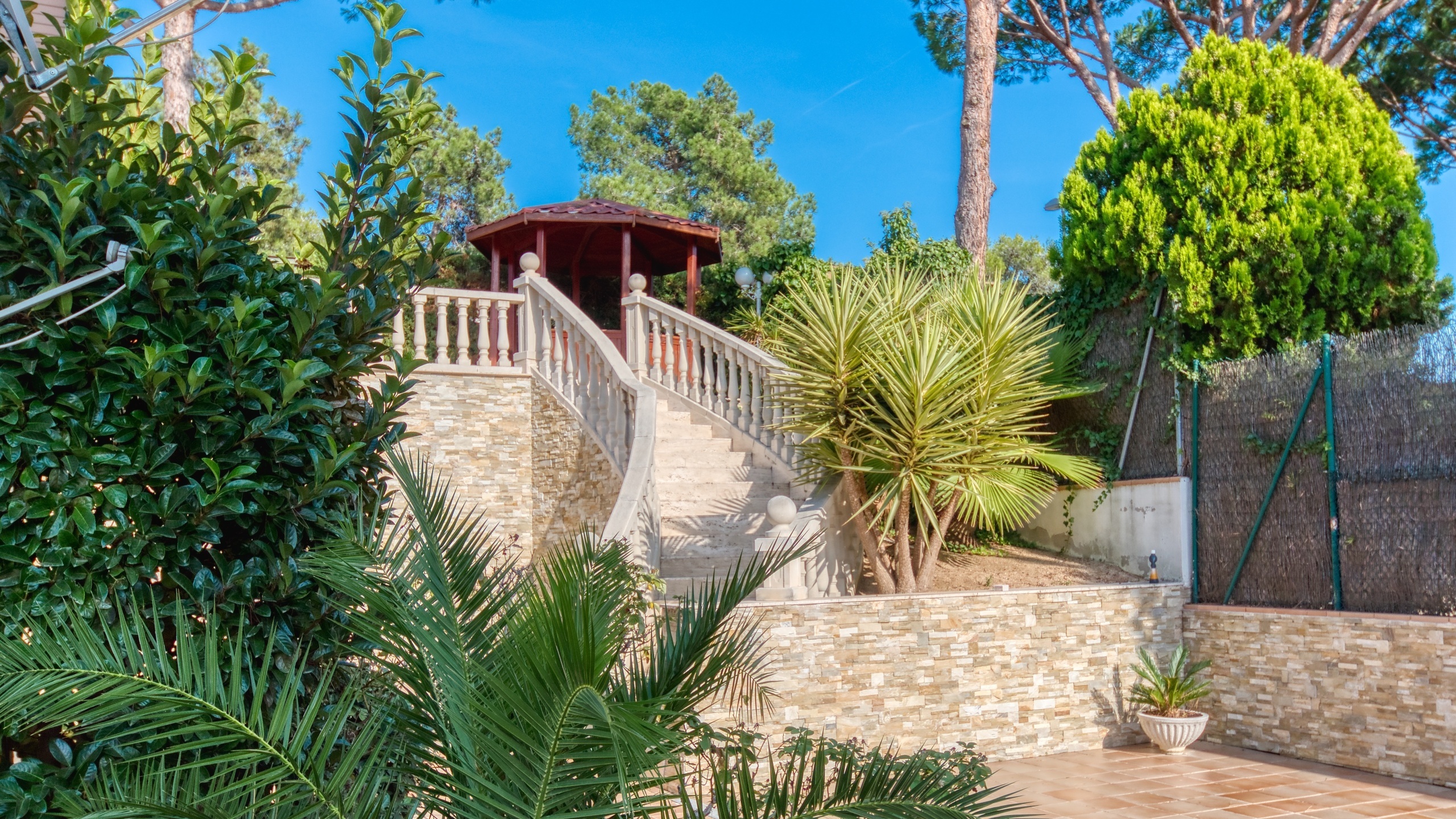 Holiday villas Costa Brava Spain - Villa PrimaDonna - Villa outside
