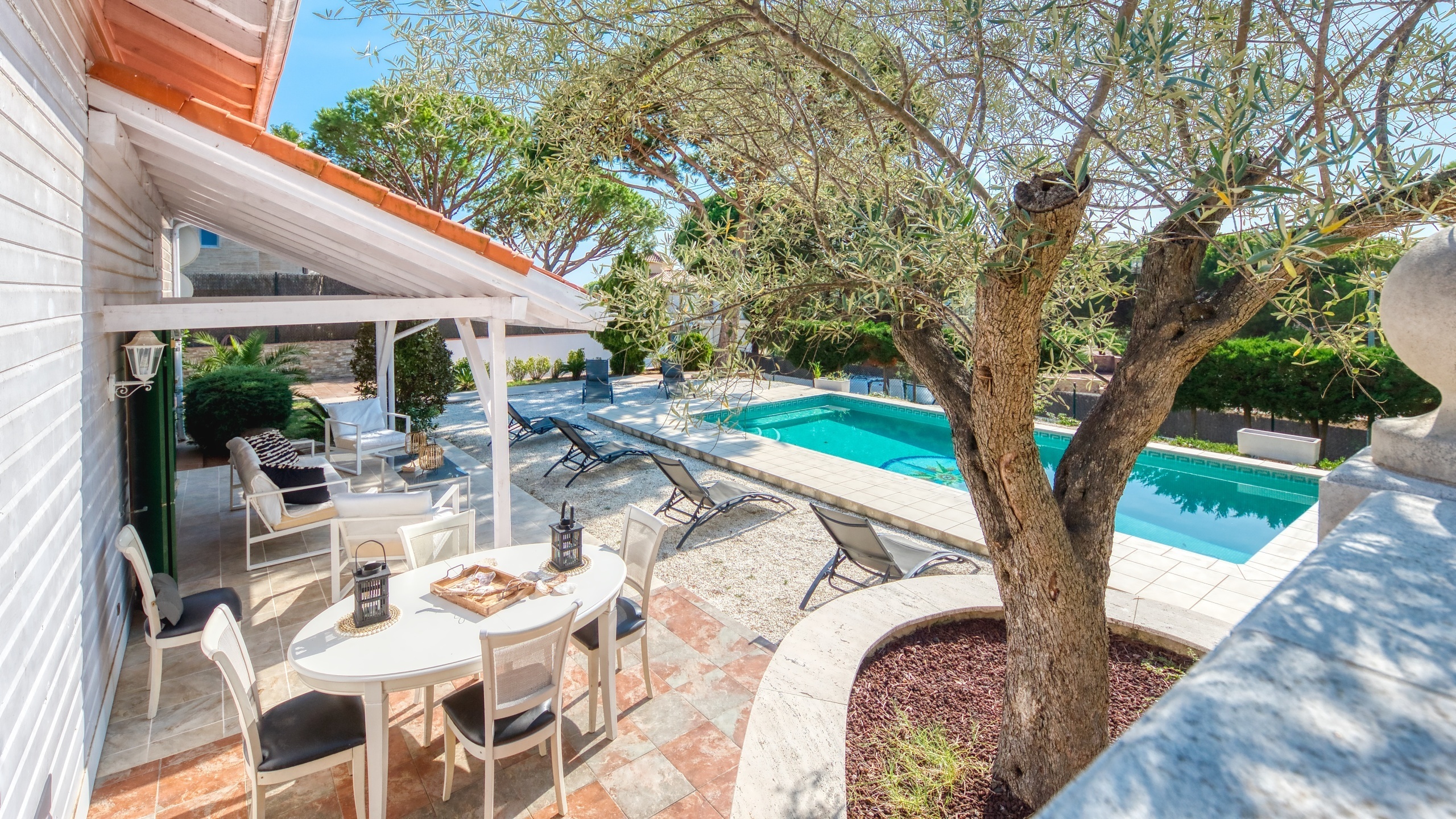 Holiday villas Costa Brava Spain - Villa PrimaDonna - Villa outside