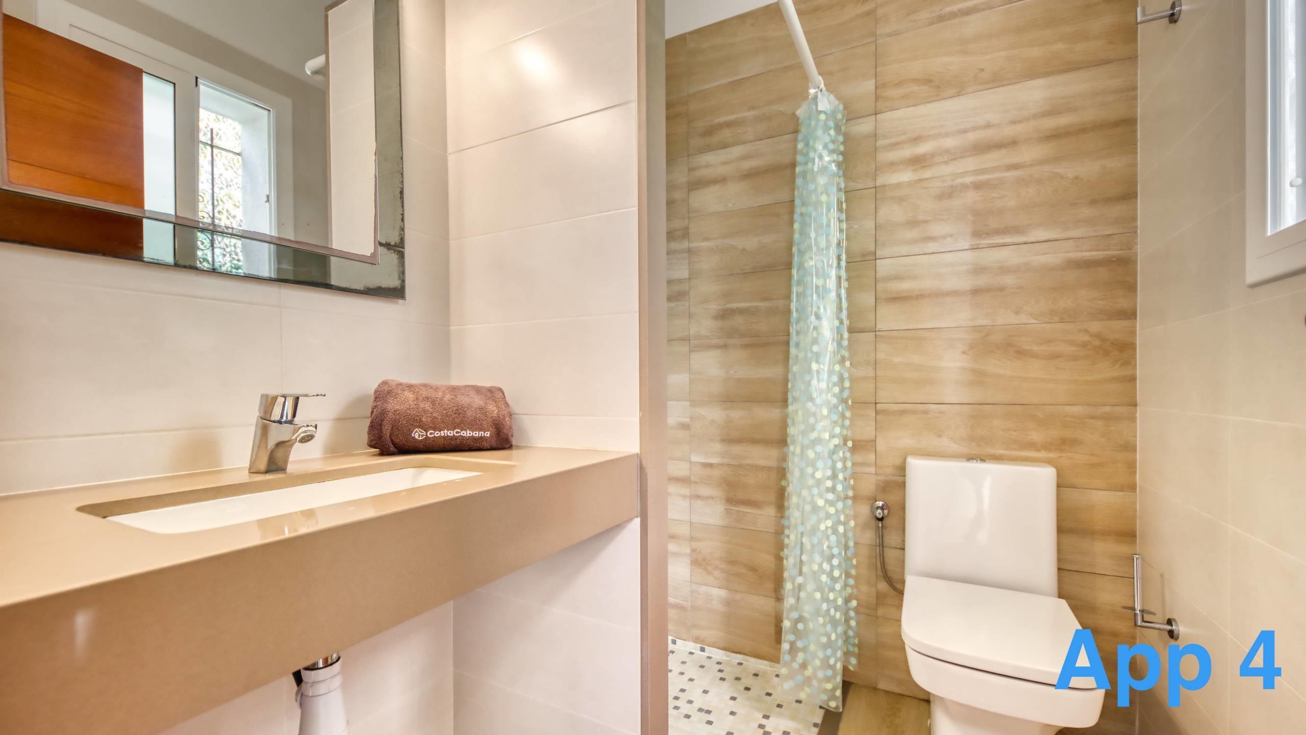 Holiday villas Costa Brava Spain - Villa Pilar - Bathroom