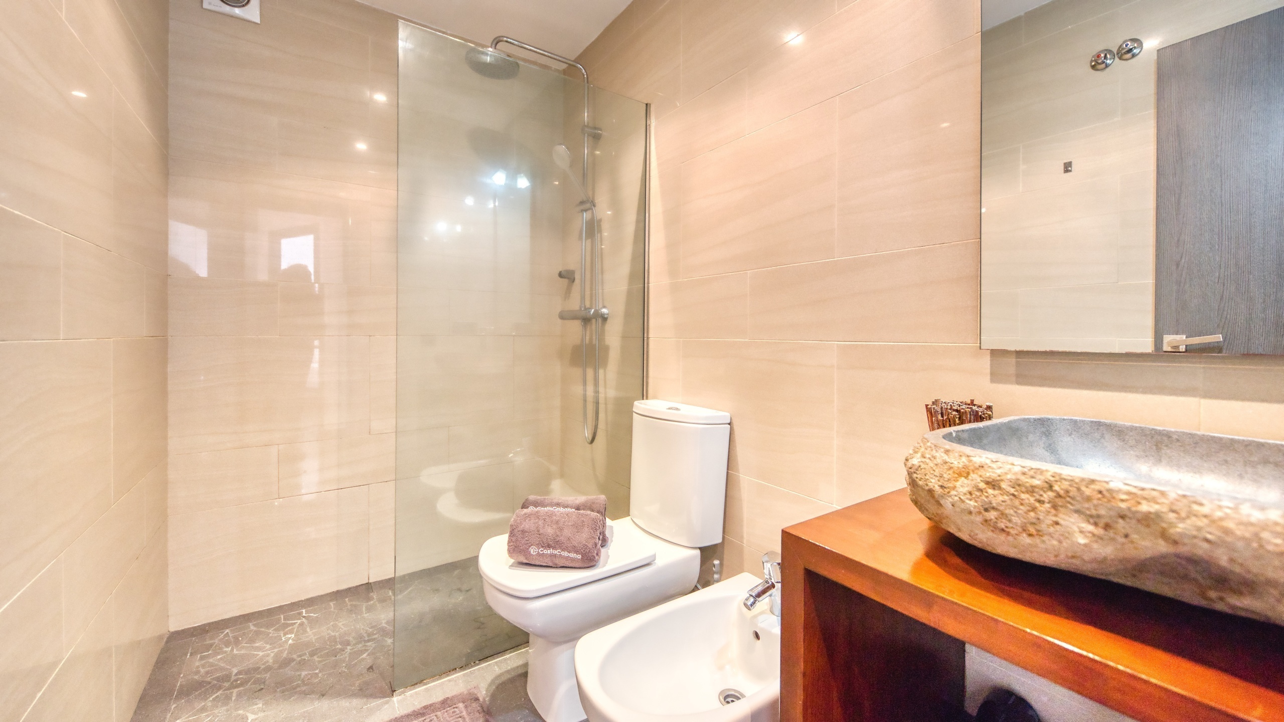 Holiday villas Costa Brava Spain - Villa Olivia - Bathroom
