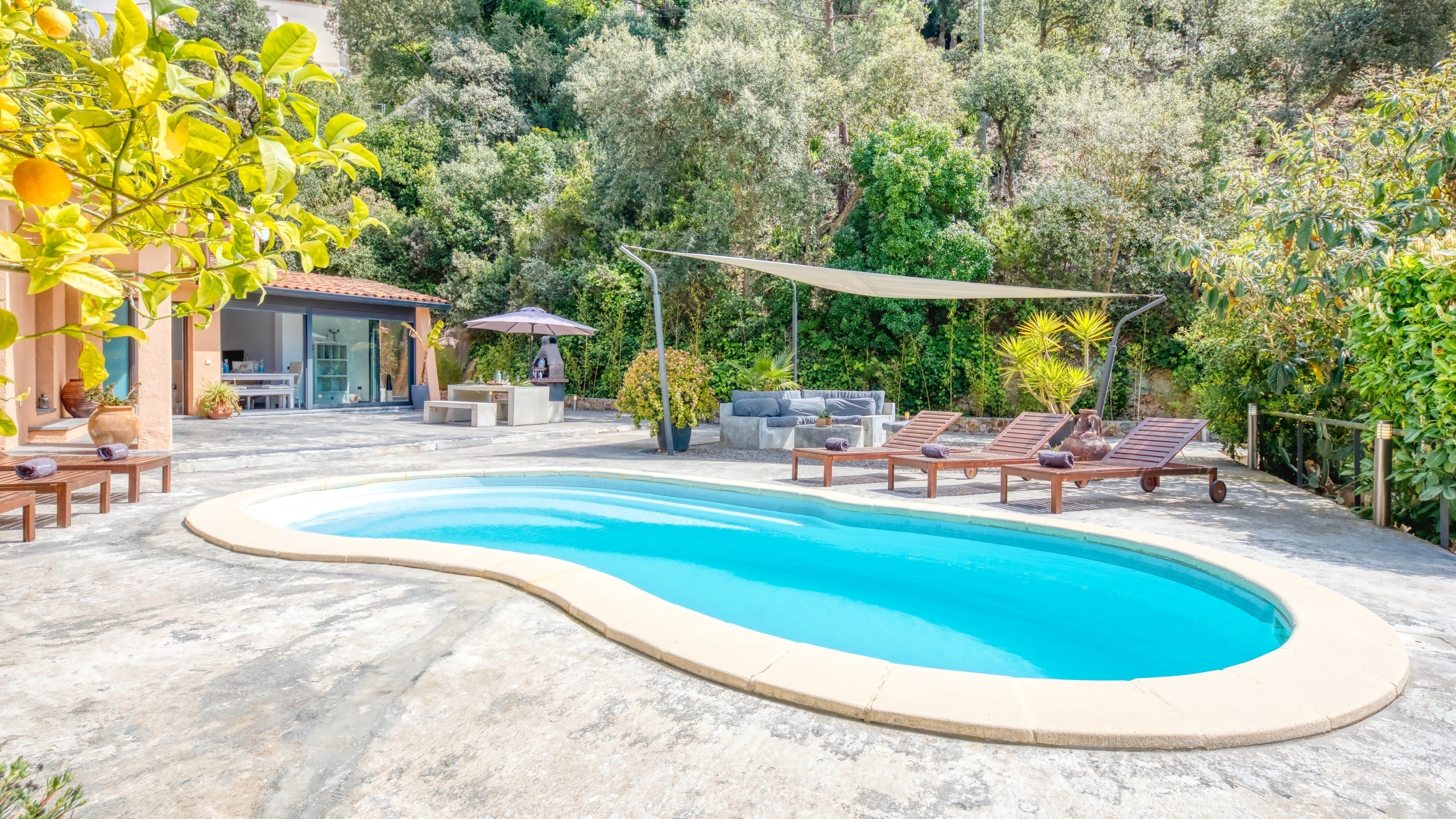 Holiday villas Costa Brava Spain - Villa Olivia - Swimming pool