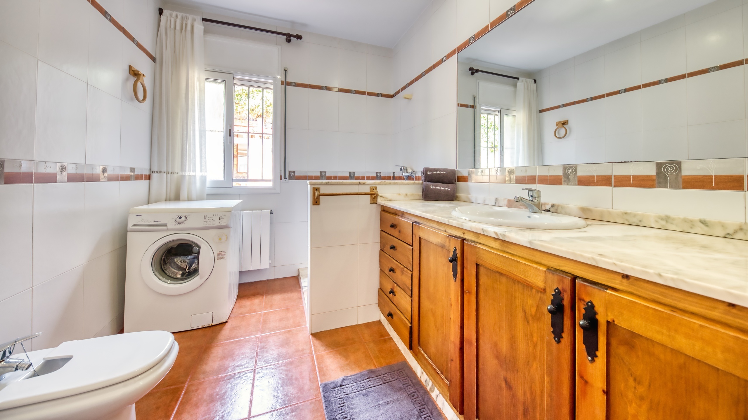 Holiday villas Costa Brava Spain - Villa Alba - Bathroom