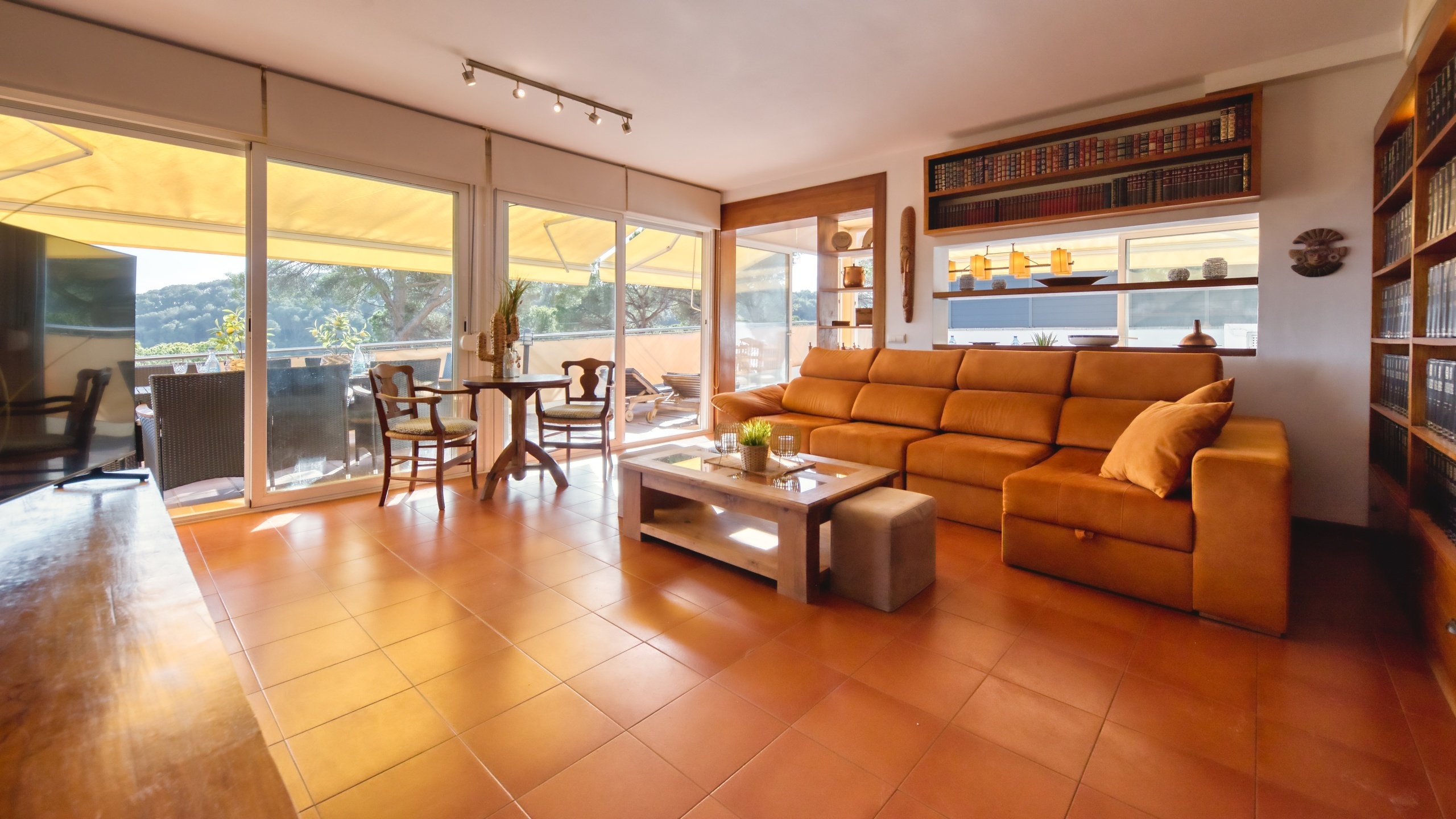 Holiday villas Costa Brava Spain - Villa Santa Cristina - Living area
