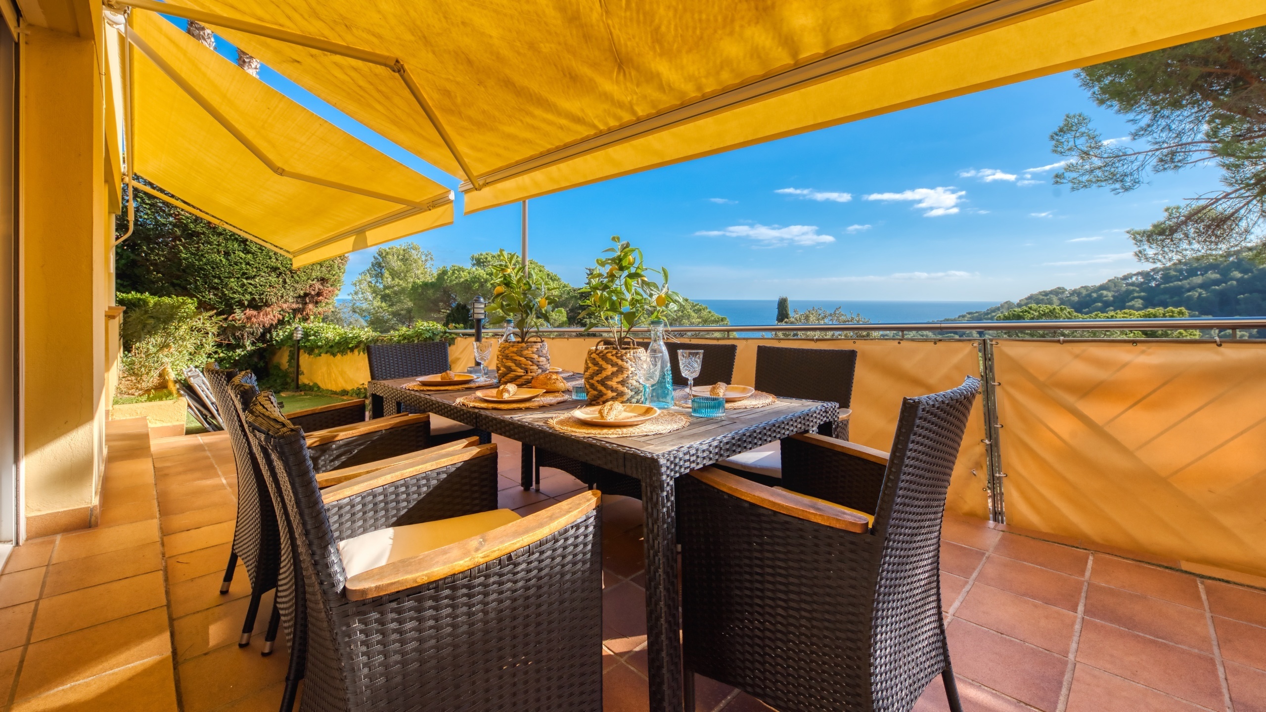 Holiday villas Costa Brava Spain - Villa Santa Cristina - Terrace