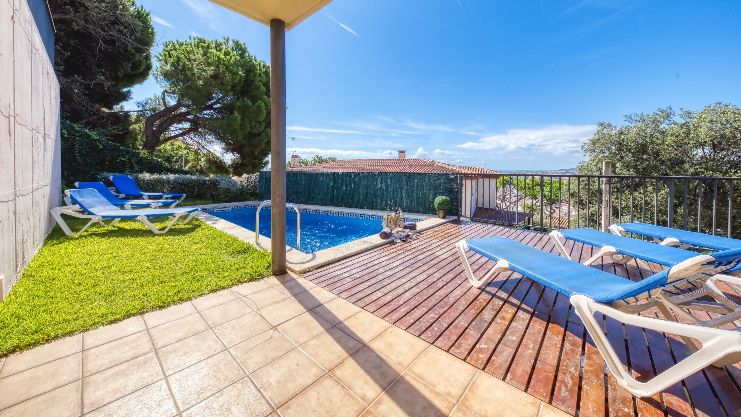Holiday villas Costa Brava Spain - Villa Mauri - Swimming pool