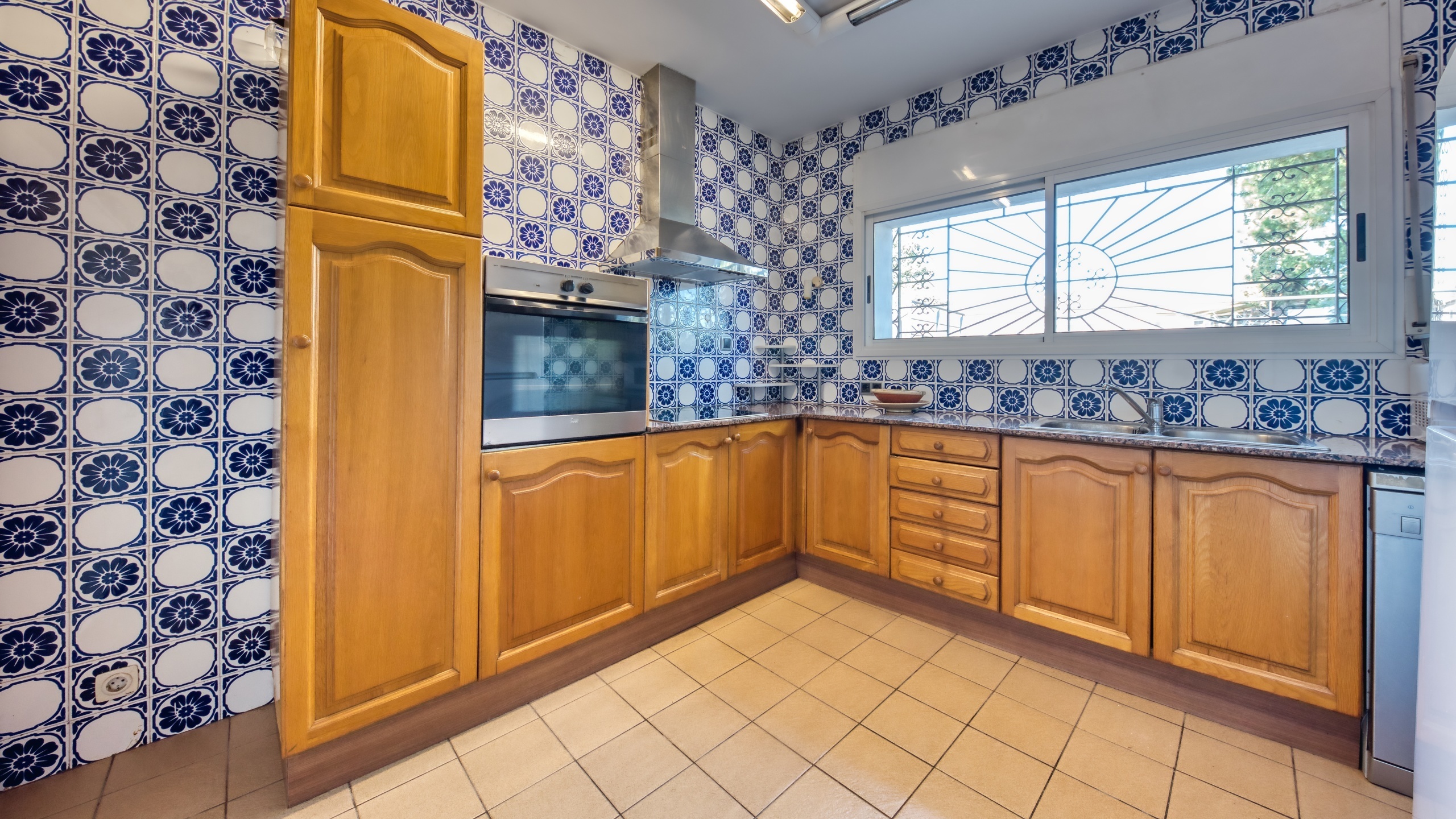 Holiday villas Costa Brava Countryside Spain - Villa Can Bernardi - Kitchen