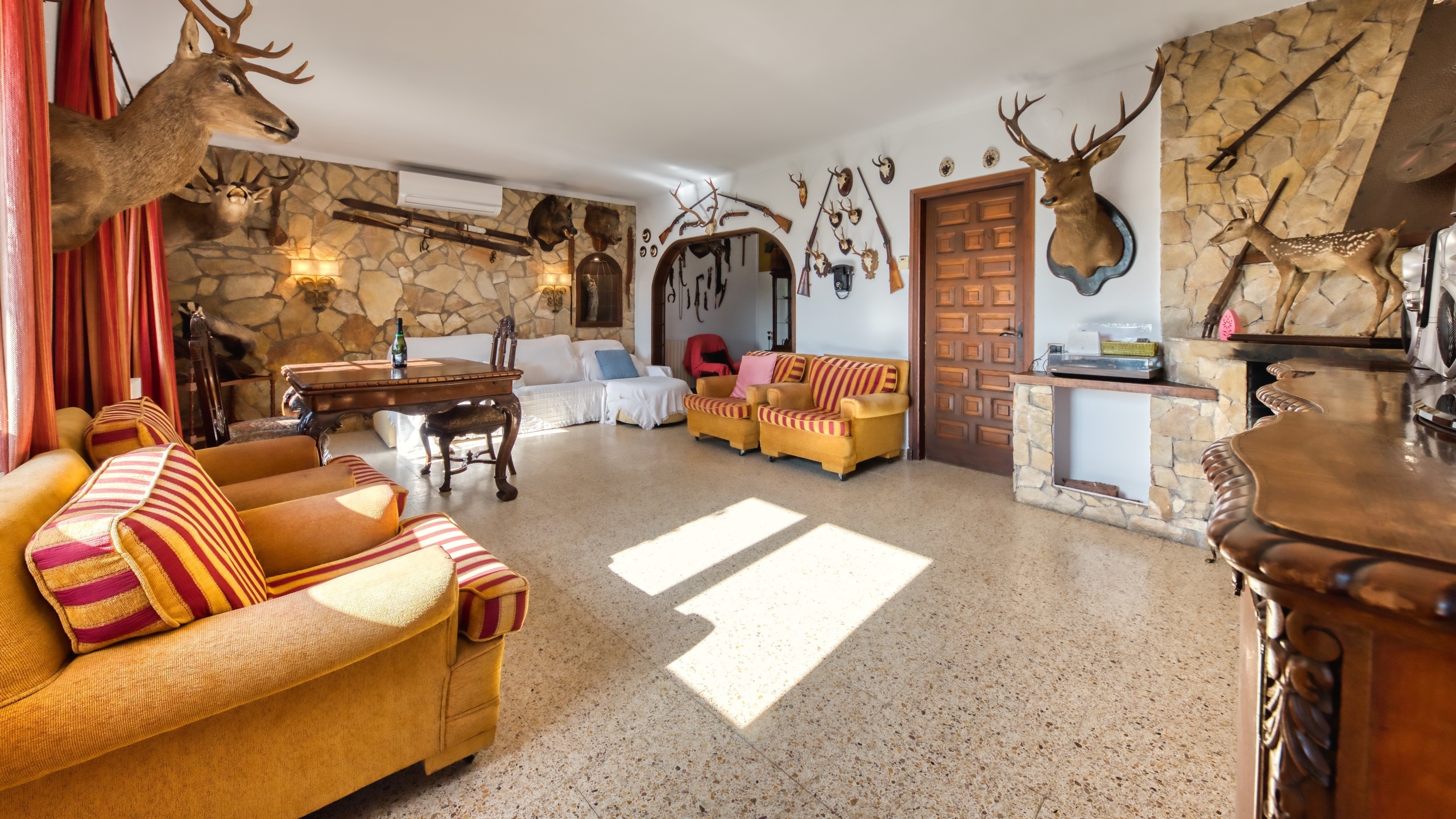 Holiday villas Costa Brava Countryside Spain - Villa Can Bernardi - Living area