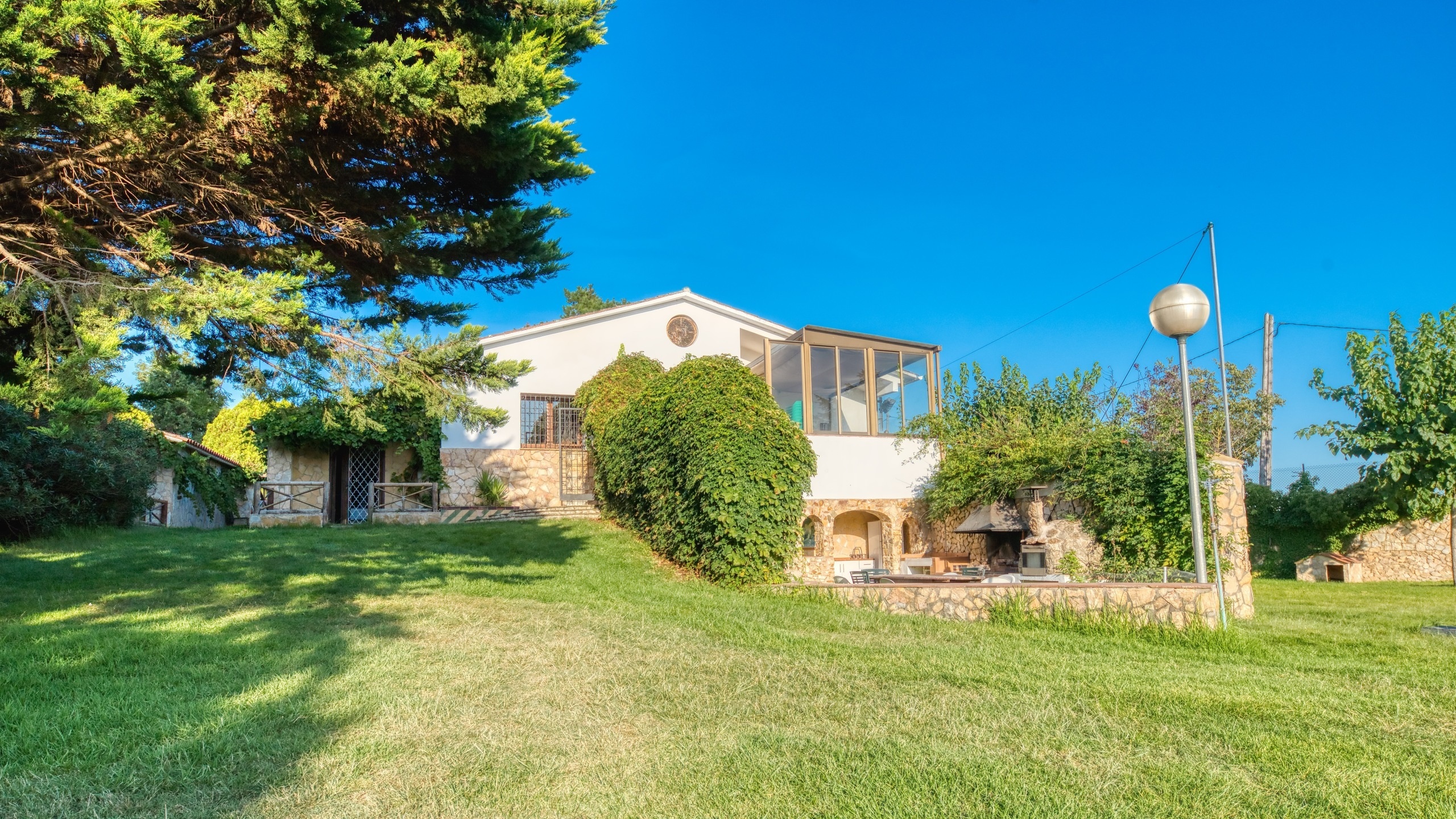 Holiday villas Costa Brava Countryside Spain - Villa Can Bernardi - Garden