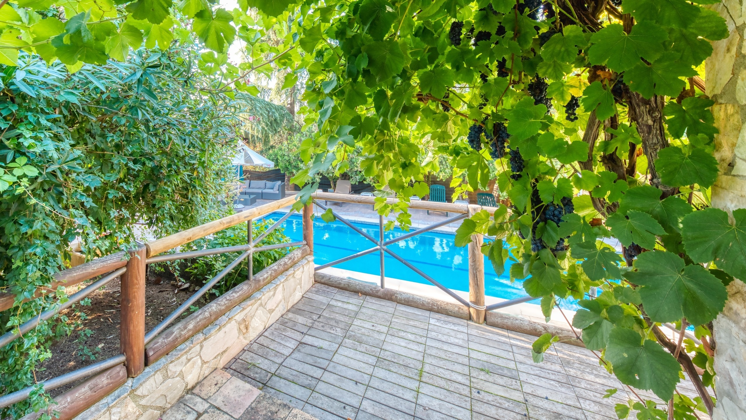 Holiday villas Costa Brava Countryside Spain - Villa Can Bernardi - Master bedroom