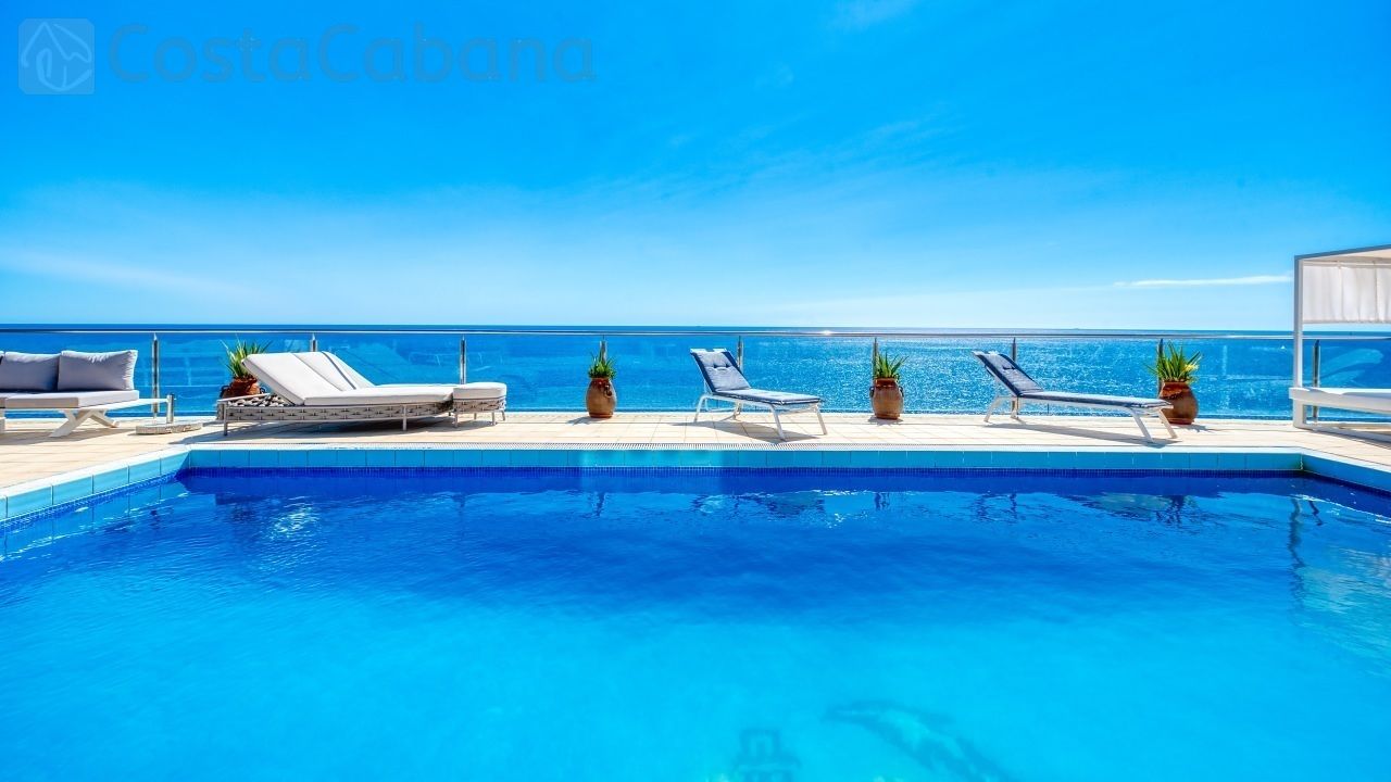 Holiday villas - Costa Brava - Spain - Villa Infinity - Swimming pool