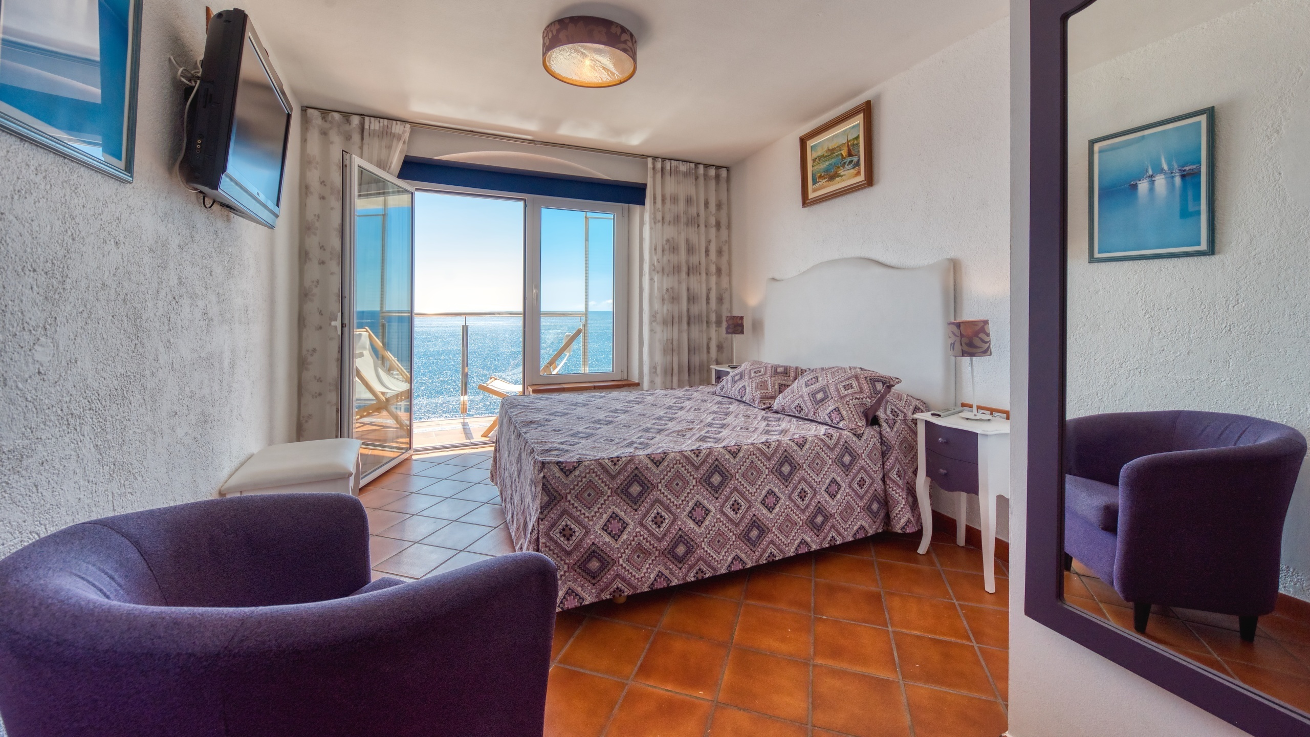 Holiday villas Costa Brava Spain - Villa Infinity - Bedroom