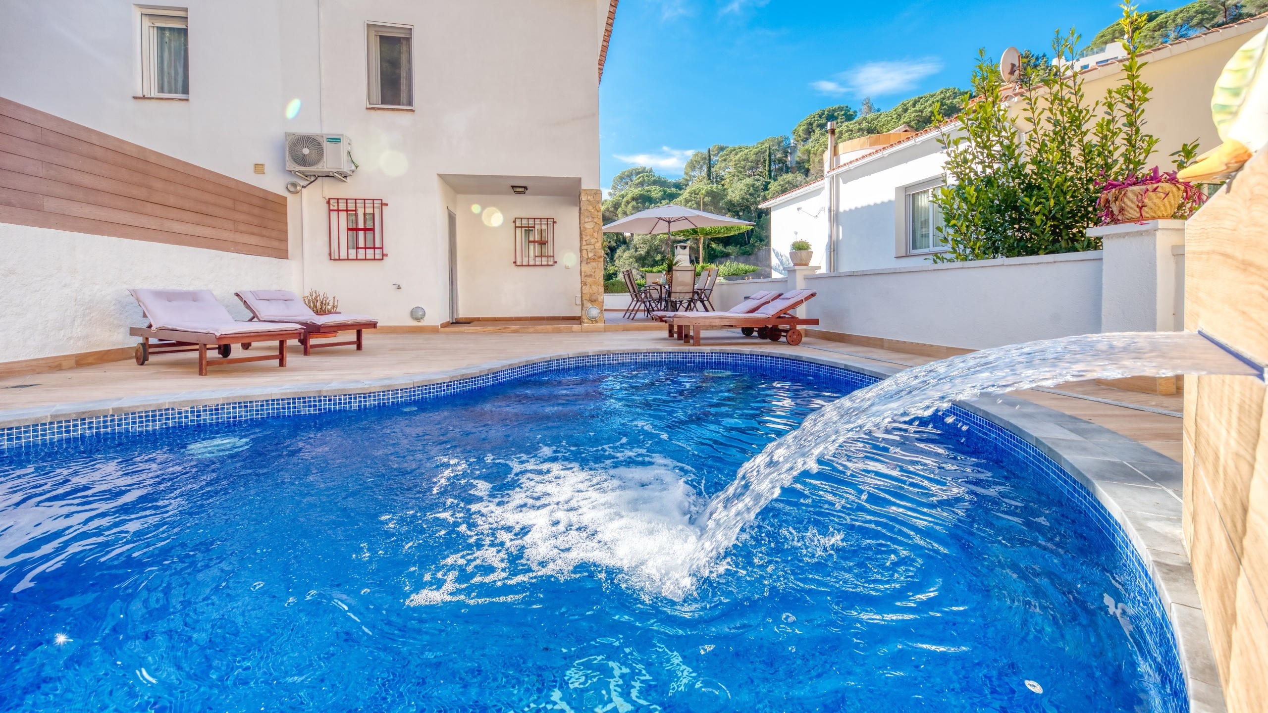 Holiday villas Costa Brava Spain - Villa Blanca - Swimming pool