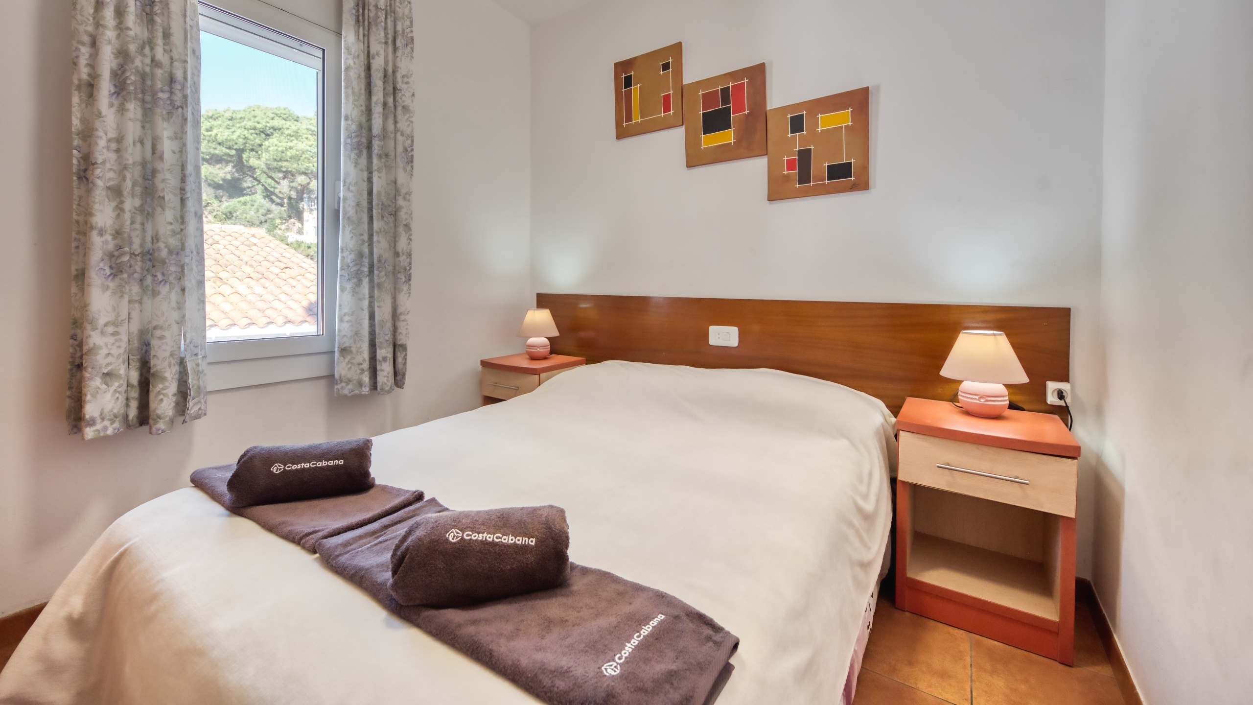 Holiday villas Costa Brava Spain - Villa Blanca - Bedroom