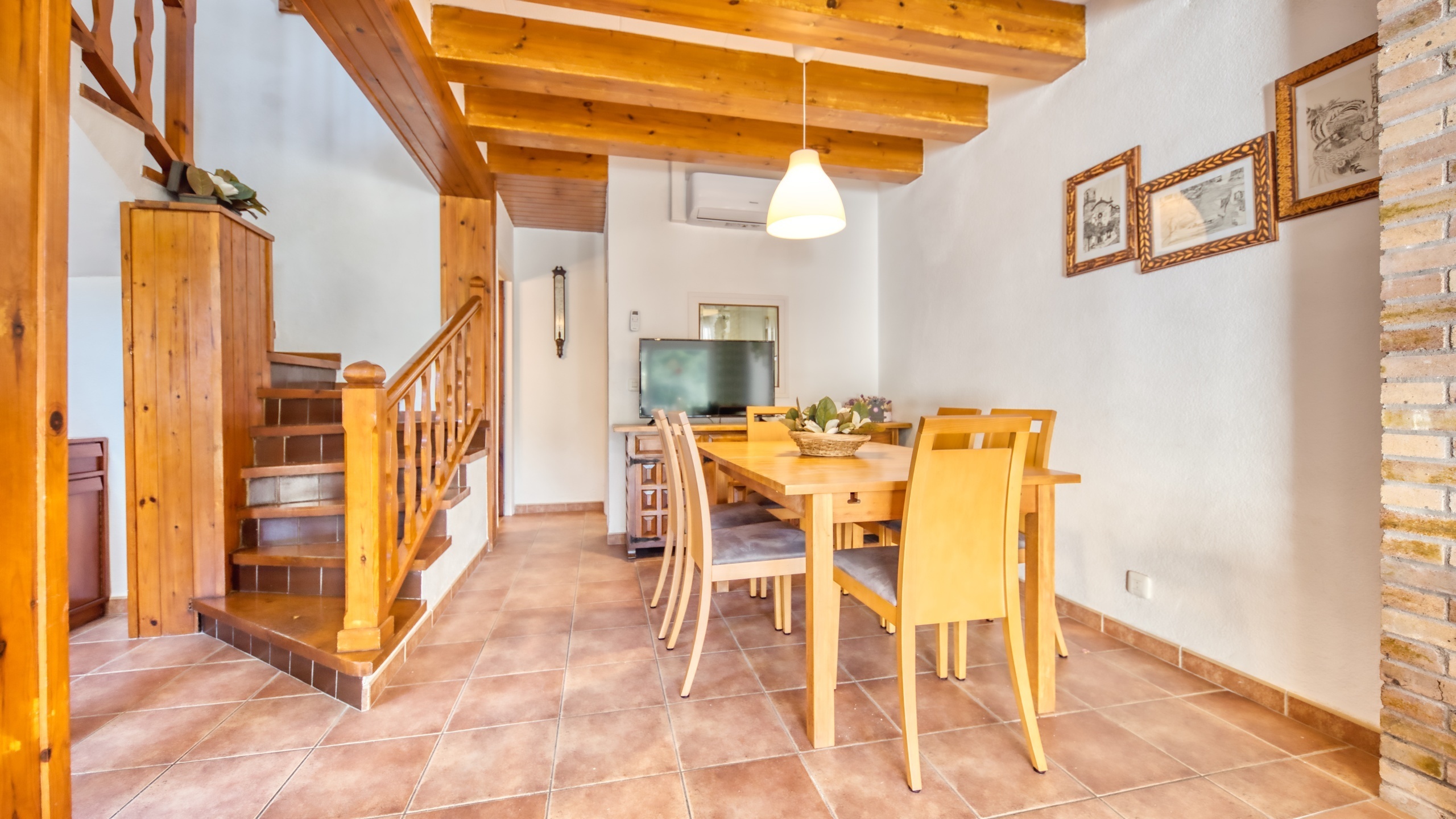 Holiday villas Costa Brava Spain - Villa Blanca - Dining area