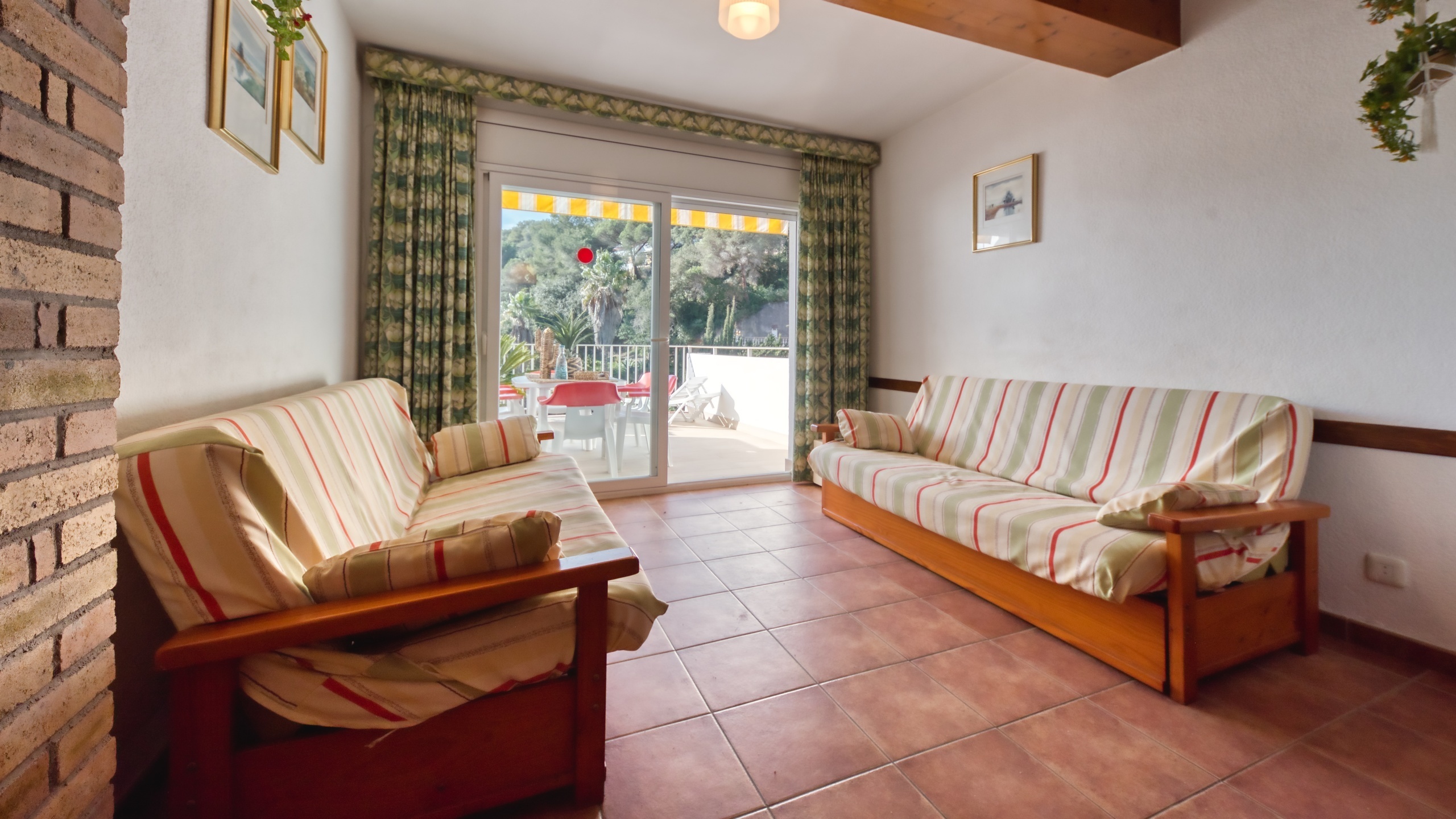 Holiday villas Costa Brava Spain - Villa Blanca - Living area