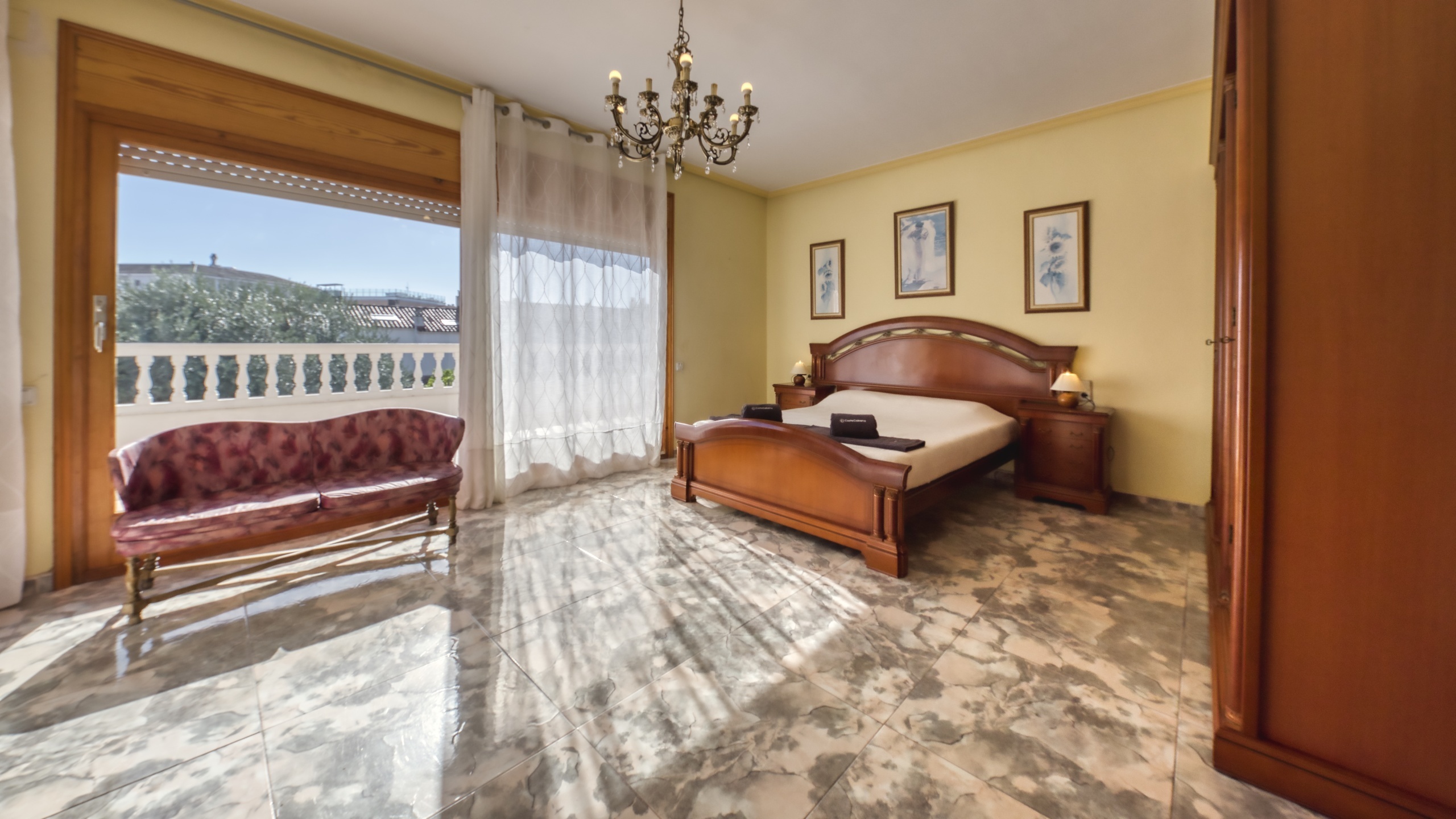 Holiday villas Costa Brava Spain - Villa Baileys - Bedroom