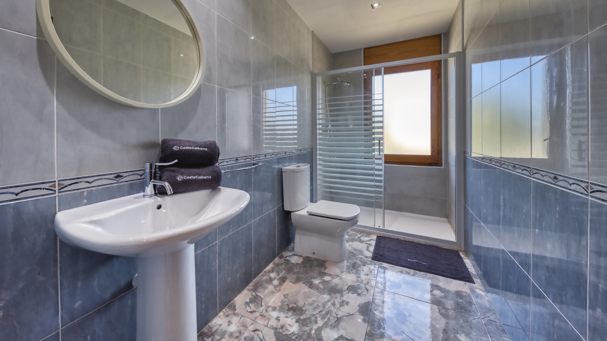Holiday villas Costa Brava Spain - Villa Baileys - Bathroom