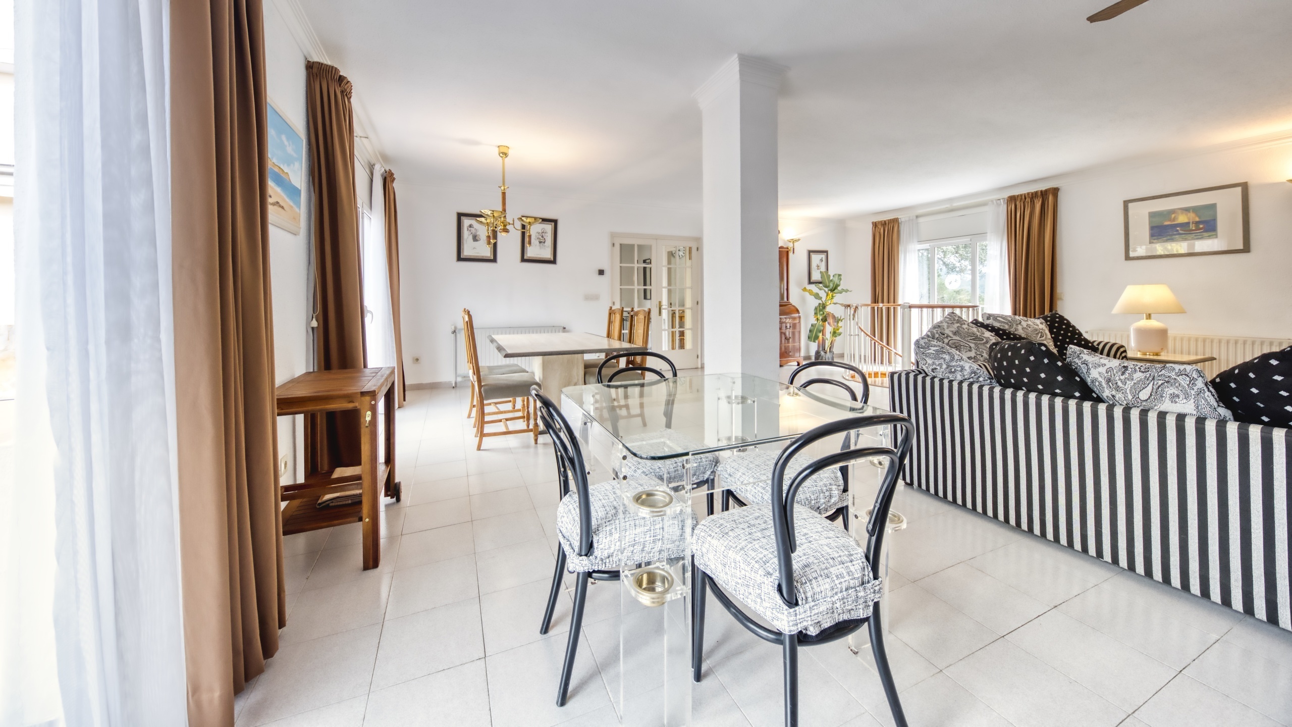 Holiday villas Costa Brava Spain - Villa Miro - Dining area
