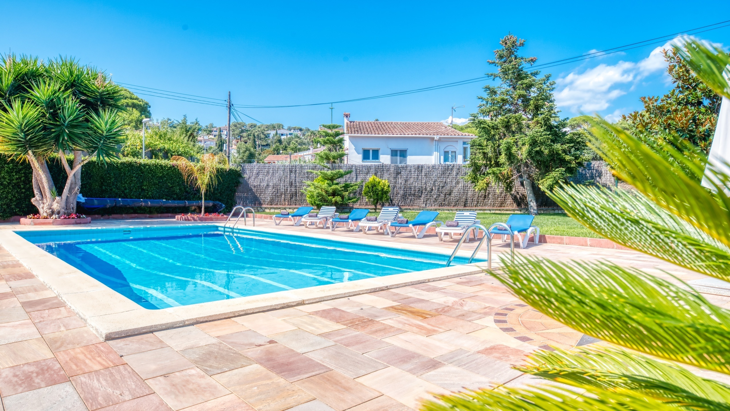 Holiday villas Costa Brava Spain - Villa Miro - Swimming pool